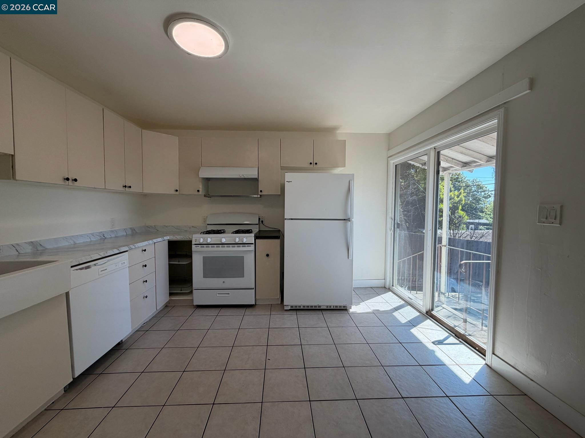 Detail Gallery Image 6 of 20 For 729 Pennsylvania St, Vallejo,  CA 94590 - 2 Beds | 1 Baths