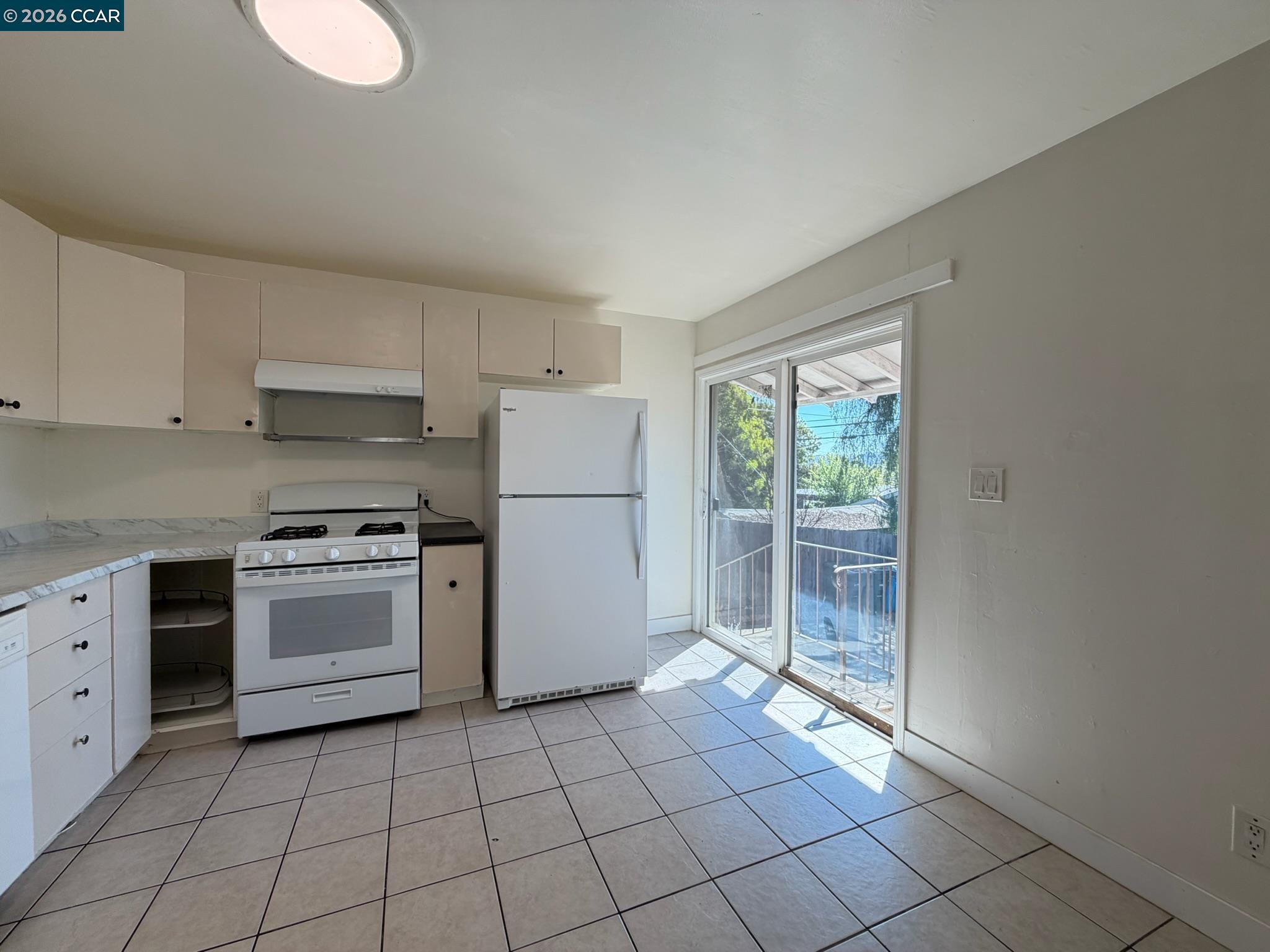 Detail Gallery Image 8 of 20 For 729 Pennsylvania St, Vallejo,  CA 94590 - 2 Beds | 1 Baths