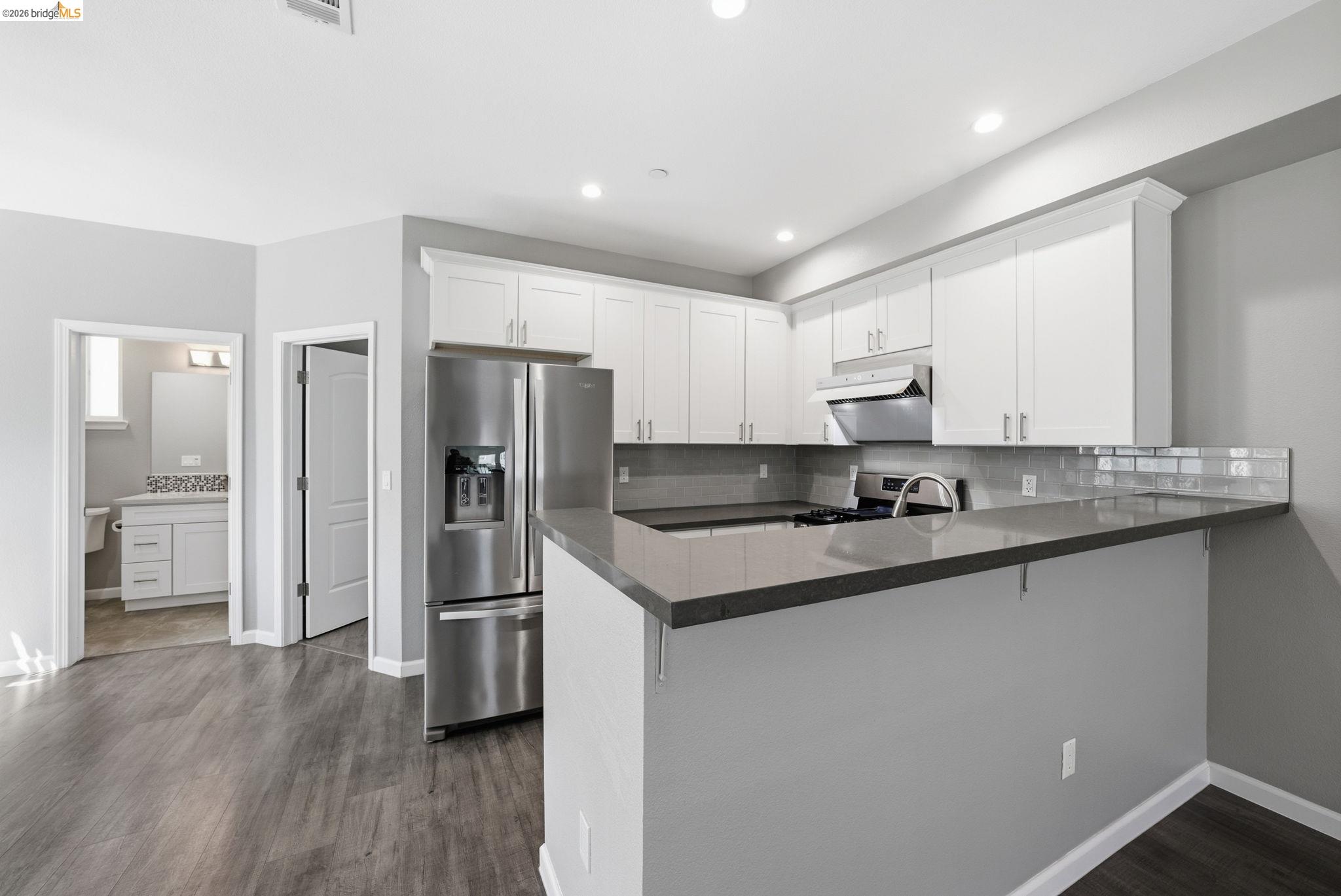 Detail Gallery Image 20 of 60 For 817 Estancia Ter, Hayward,  CA 94541 - 4 Beds | 3 Baths