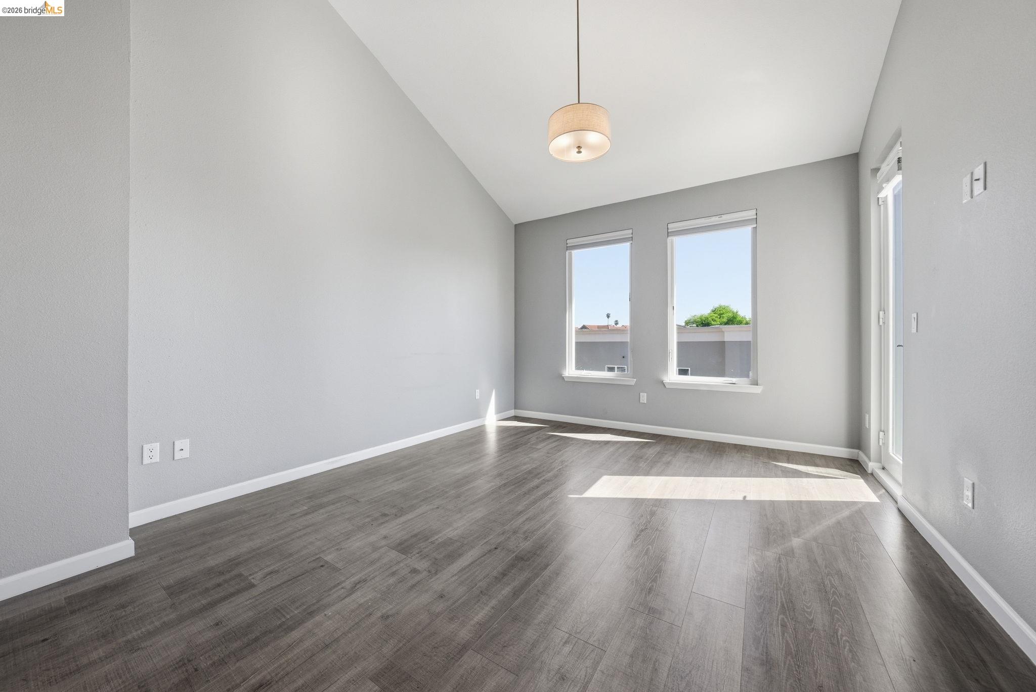 Detail Gallery Image 28 of 60 For 817 Estancia Ter, Hayward,  CA 94541 - 4 Beds | 3 Baths