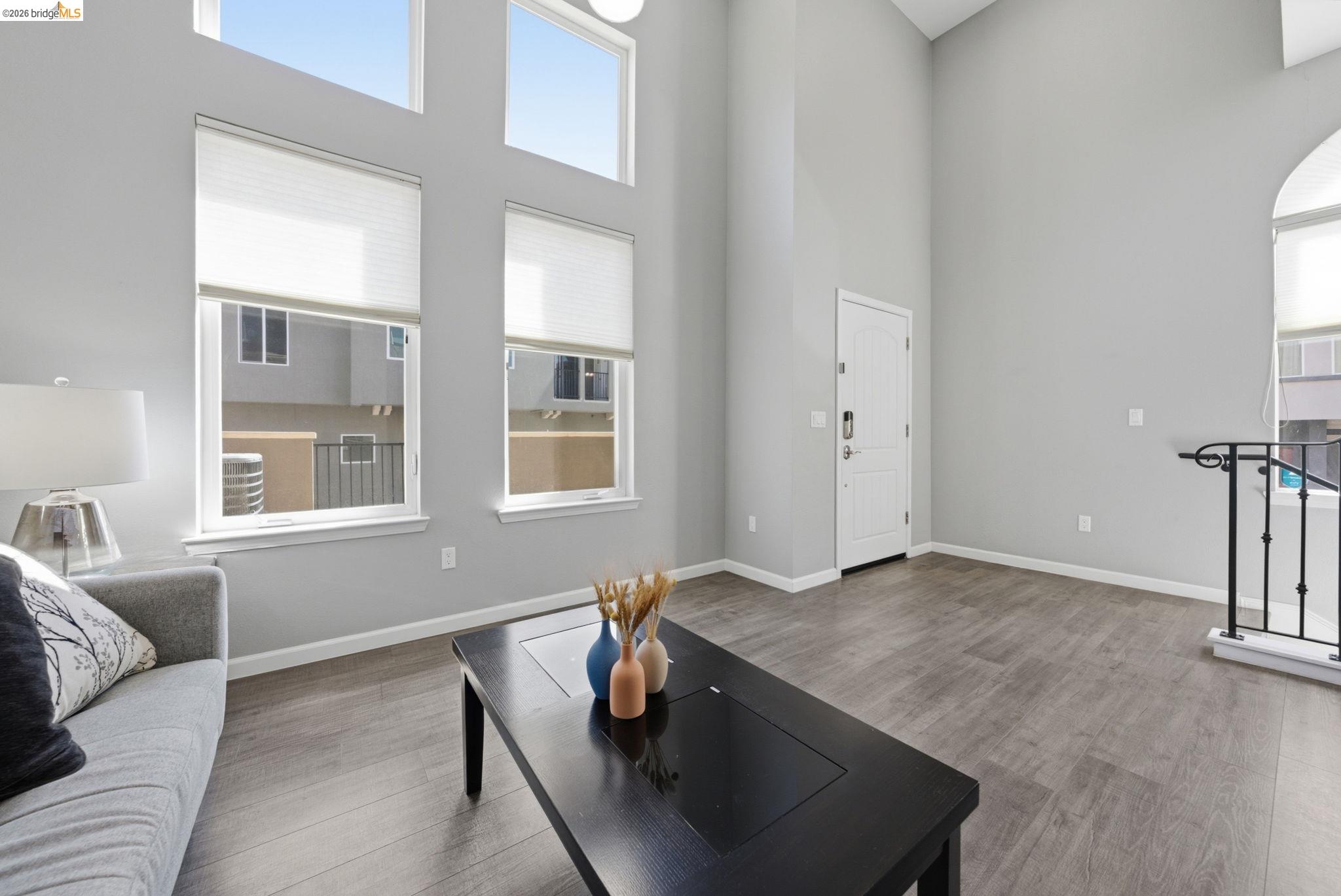 Detail Gallery Image 9 of 60 For 817 Estancia Ter, Hayward,  CA 94541 - 4 Beds | 3 Baths