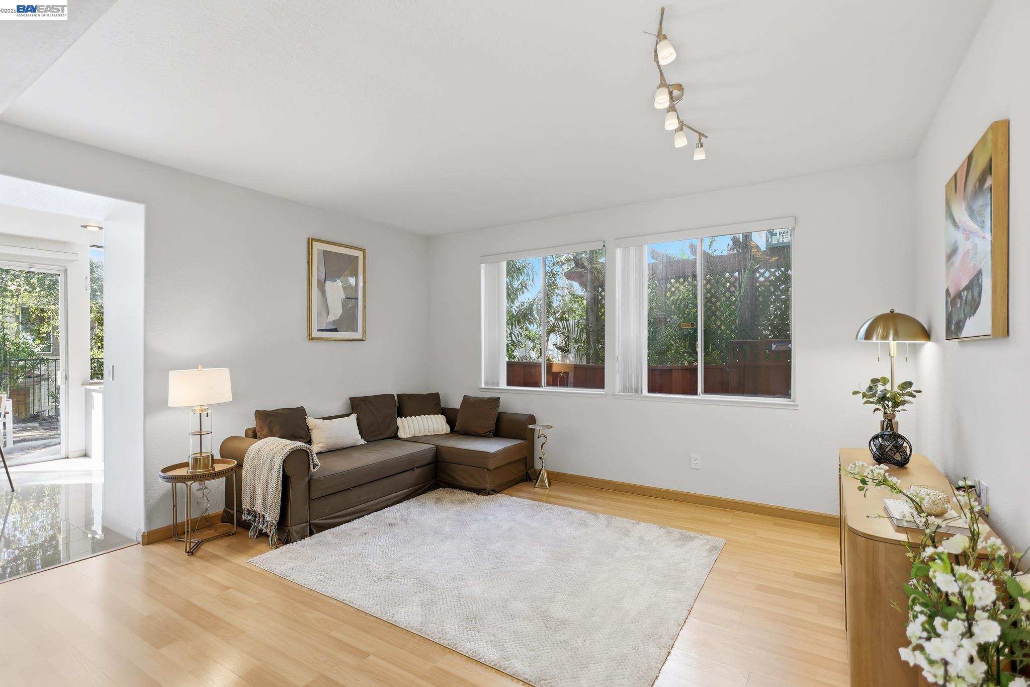 Detail Gallery Image 13 of 60 For 906 Vista Pointe Dr, San Ramon,  CA 94582 - 3 Beds | 2/1 Baths