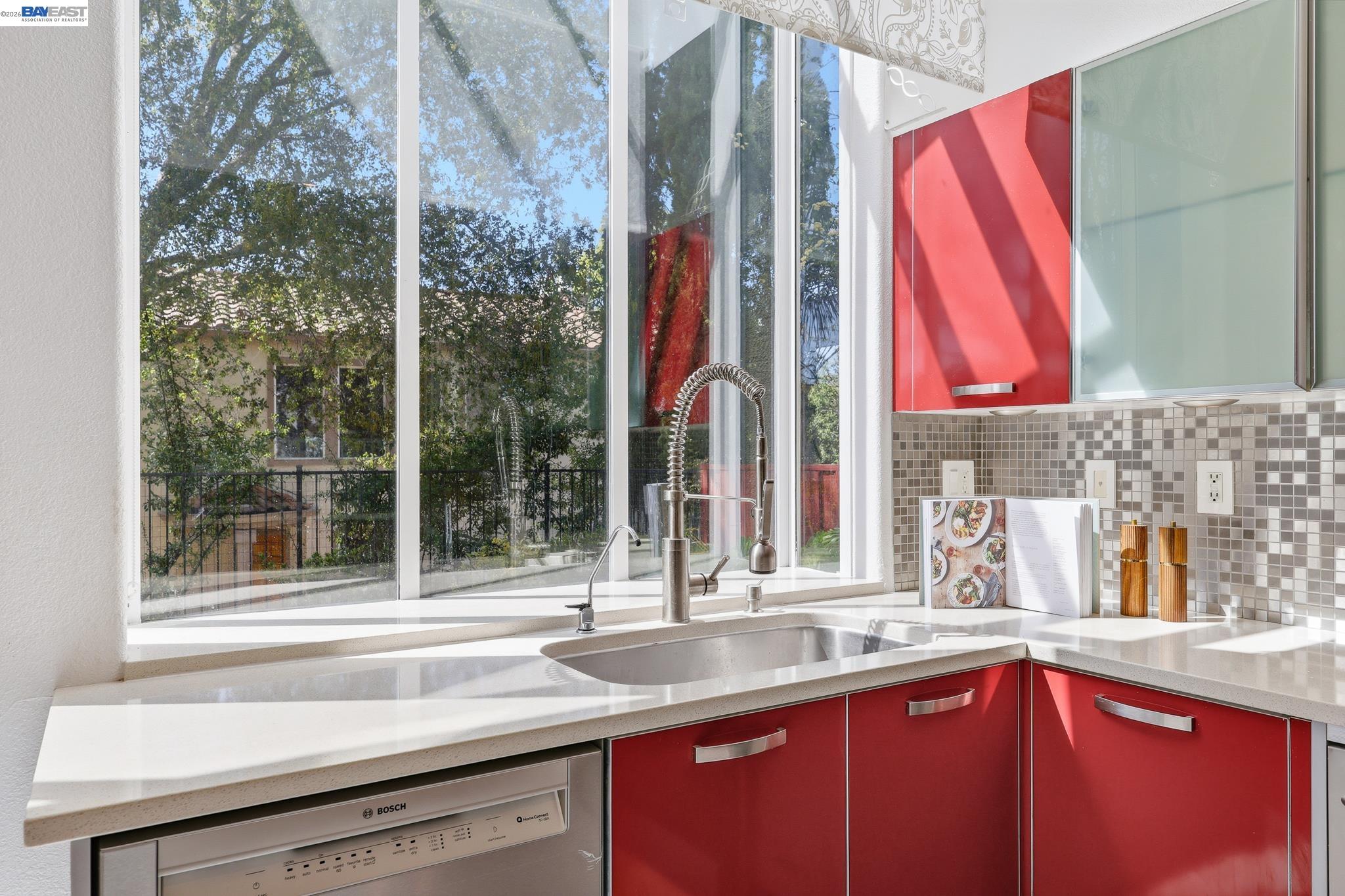 Detail Gallery Image 23 of 60 For 906 Vista Pointe Dr, San Ramon,  CA 94582 - 3 Beds | 2/1 Baths