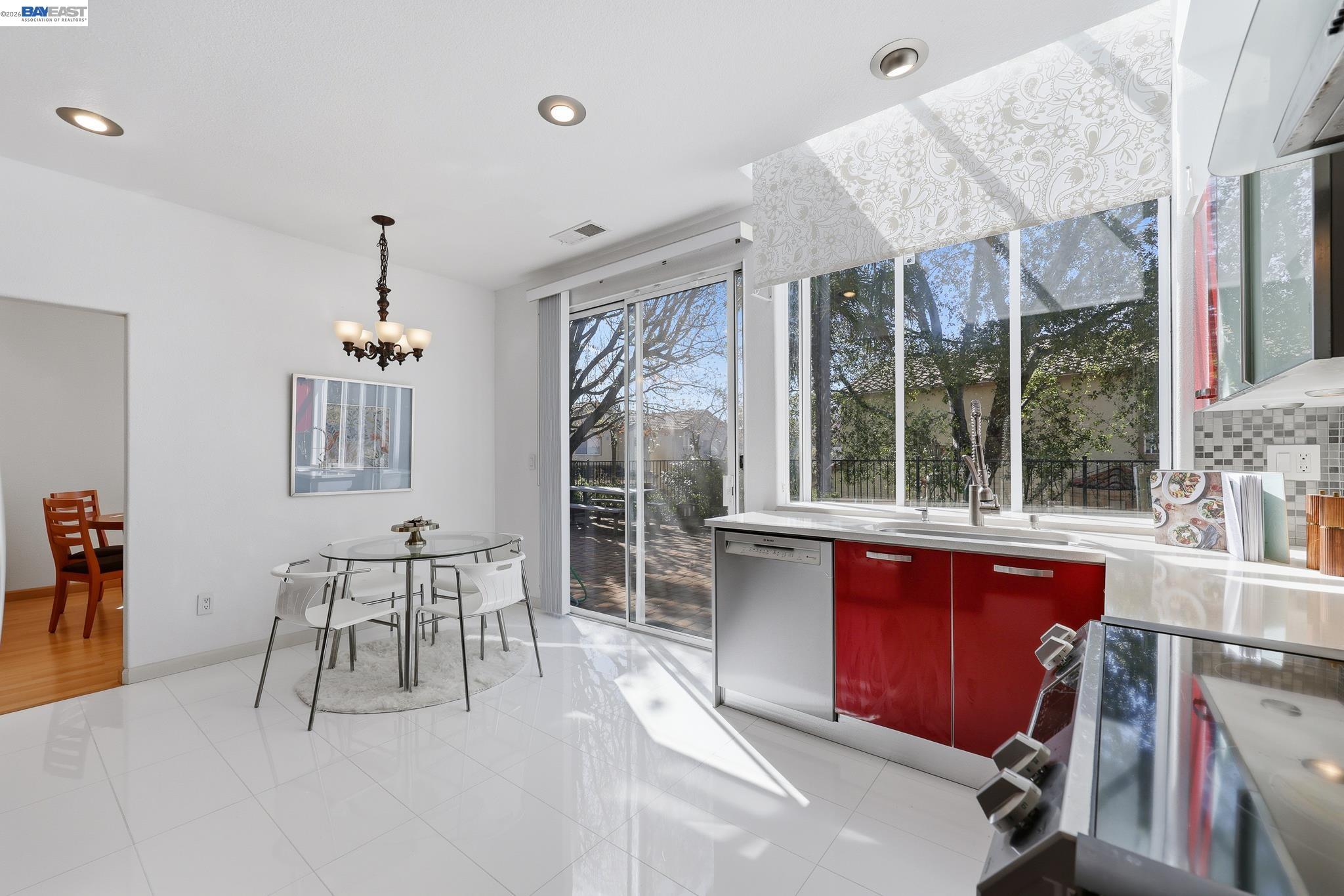 Detail Gallery Image 24 of 60 For 906 Vista Pointe Dr, San Ramon,  CA 94582 - 3 Beds | 2/1 Baths