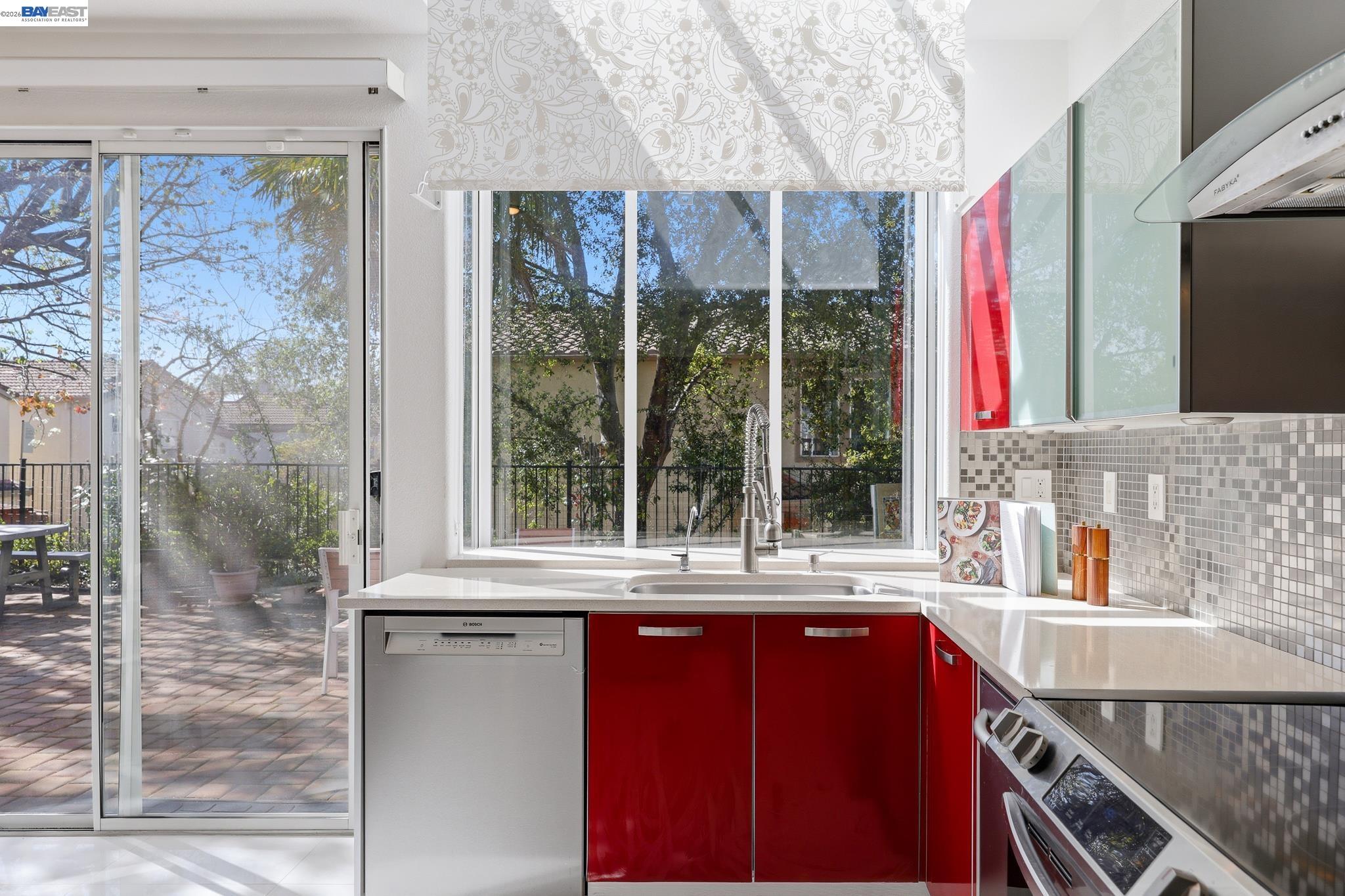 Detail Gallery Image 25 of 60 For 906 Vista Pointe Dr, San Ramon,  CA 94582 - 3 Beds | 2/1 Baths