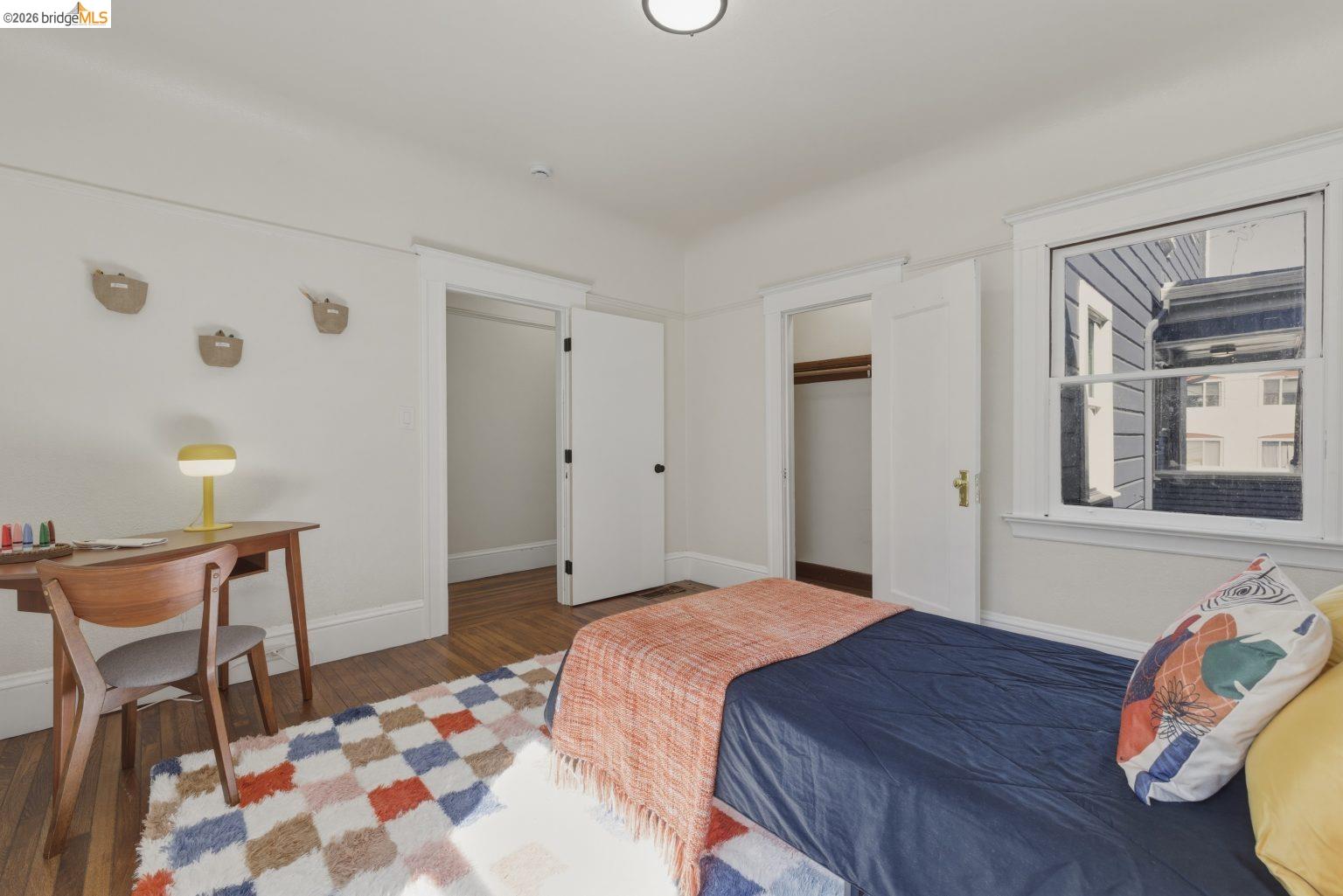 Detail Gallery Image 49 of 55 For 523 25th St, Oakland,  CA 94612 - 7 Beds | 3/1 Baths