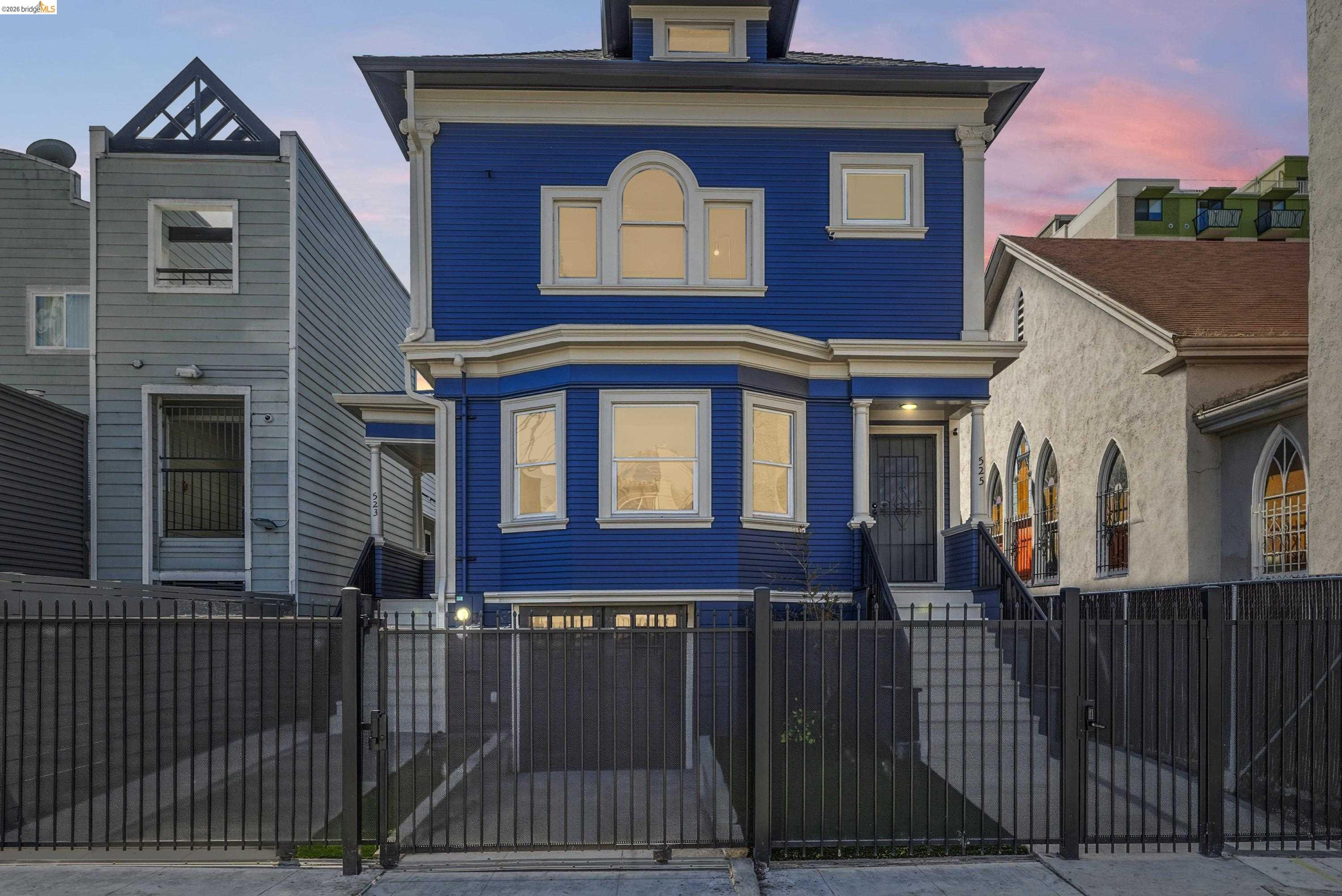 Detail Gallery Image 54 of 55 For 523 25th St, Oakland,  CA 94612 - 7 Beds | 3/1 Baths