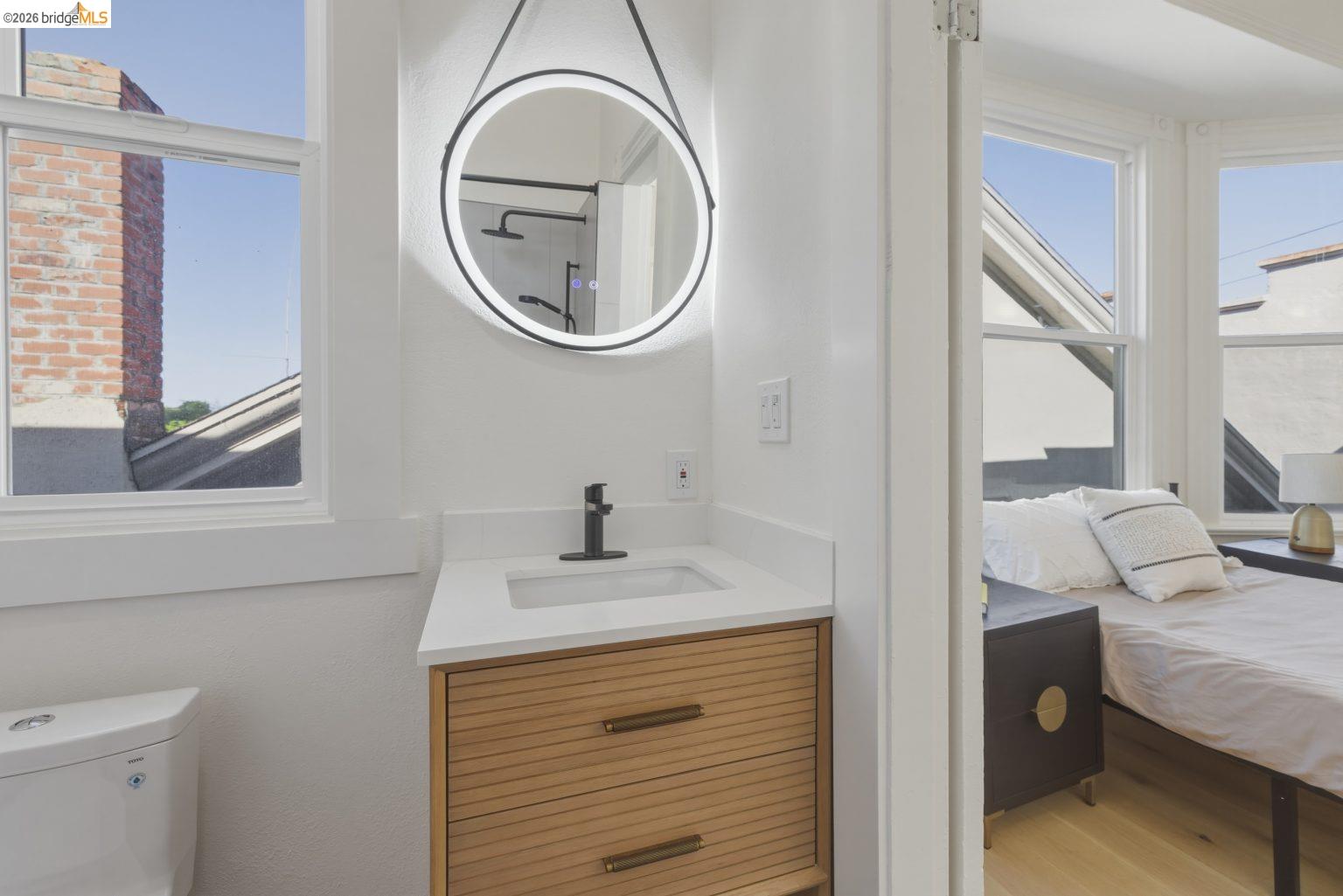 Detail Gallery Image 17 of 54 For 523 25th St, Oakland,  CA 94612 - – Beds | – Baths