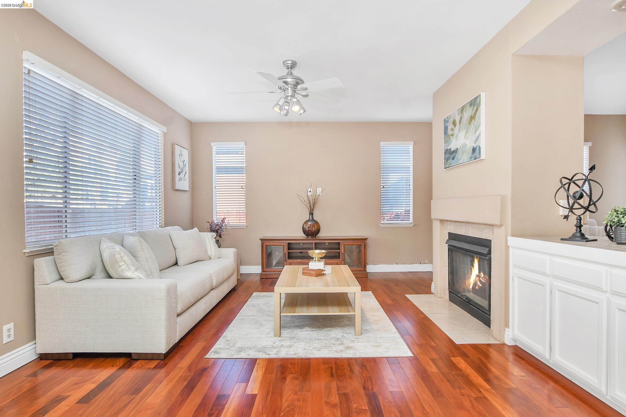 Detail Gallery Image 3 of 29 For 2454 San Simeon Ct, Discovery Bay,  CA 94505 - 4 Beds | 2/1 Baths