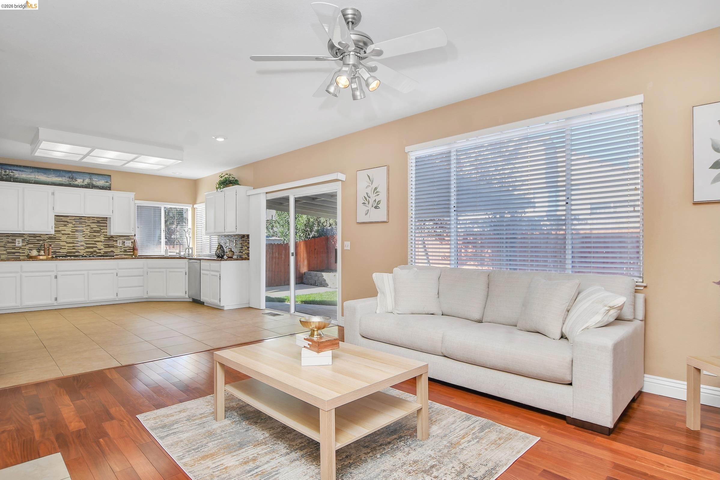 Detail Gallery Image 4 of 29 For 2454 San Simeon Ct, Discovery Bay,  CA 94505 - 4 Beds | 2/1 Baths