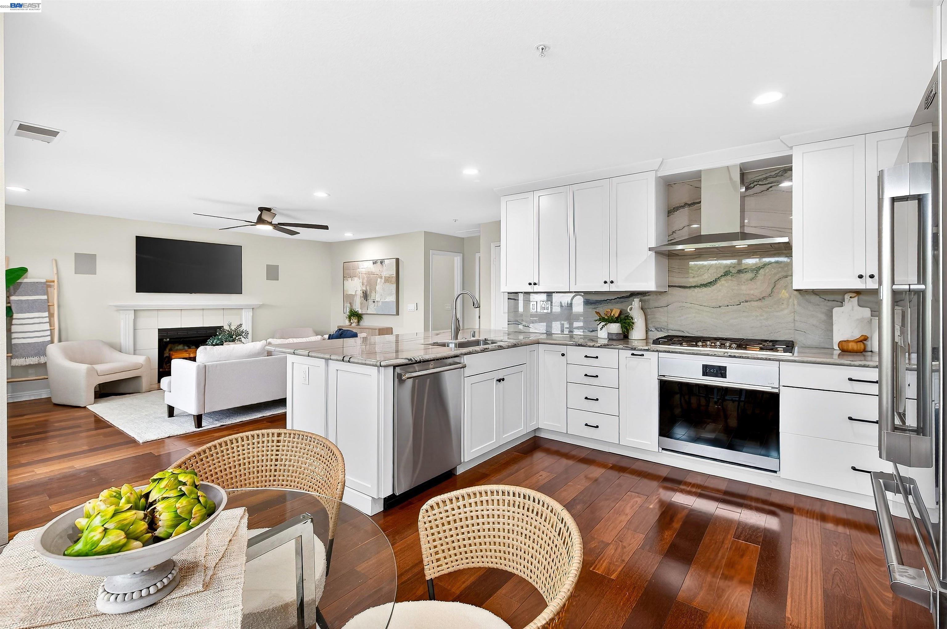 Detail Gallery Image 11 of 30 For 4914 Candy Ct, Livermore,  CA 94550 - 4 Beds | 2/1 Baths