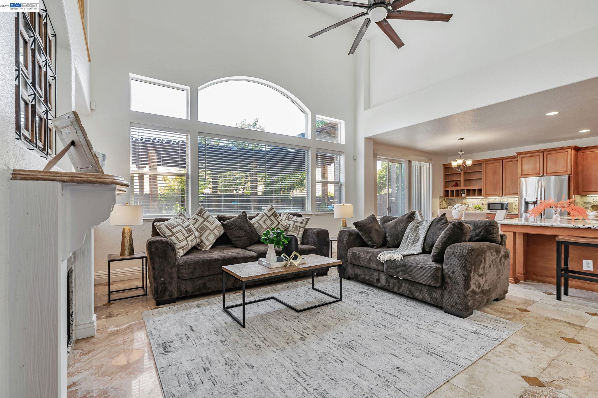 Detail Gallery Image 11 of 60 For 5065 Carbondale Way, Antioch,  CA 94531 - 5 Beds | 3 Baths