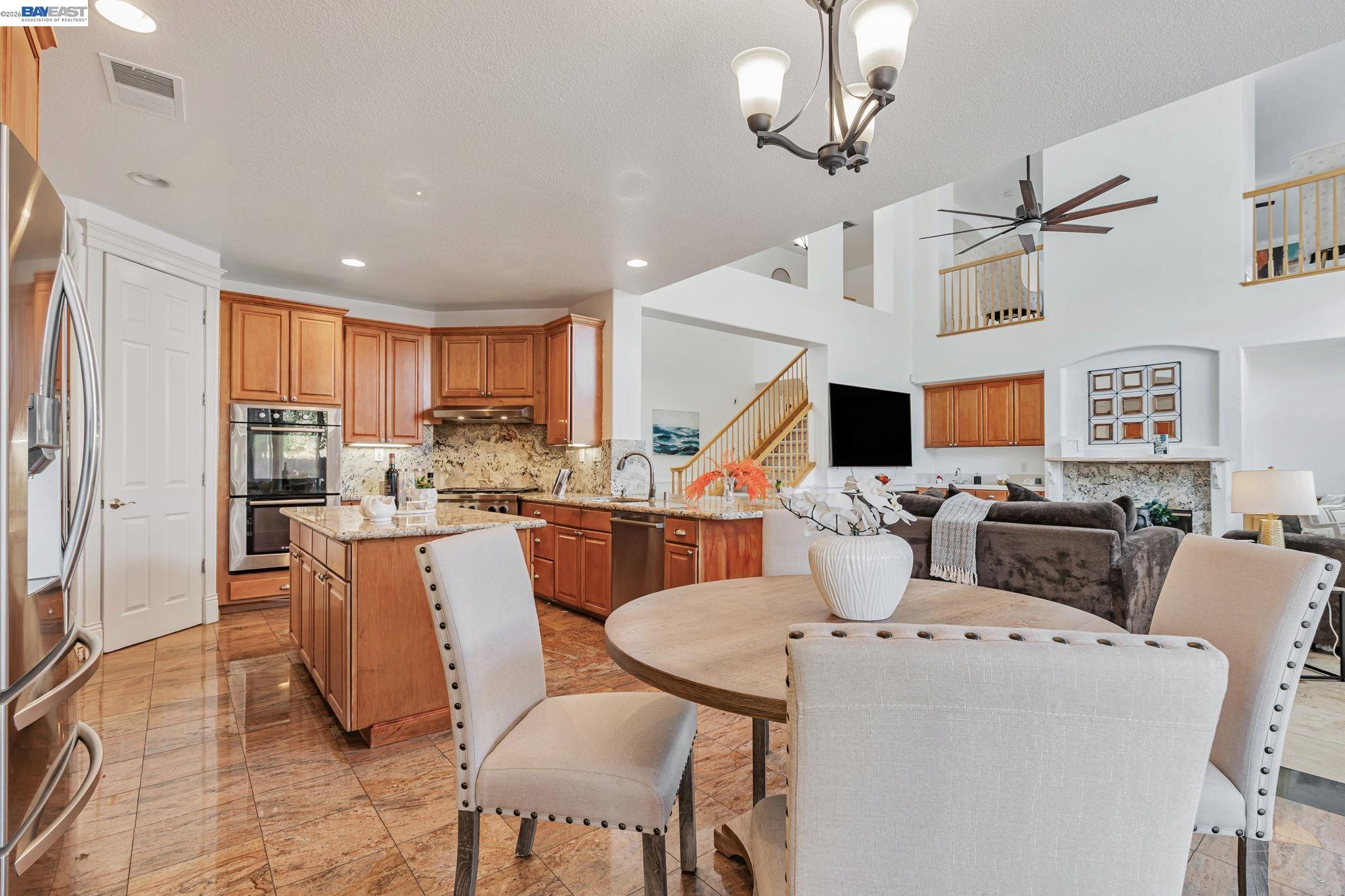 Detail Gallery Image 16 of 60 For 5065 Carbondale Way, Antioch,  CA 94531 - 5 Beds | 3 Baths