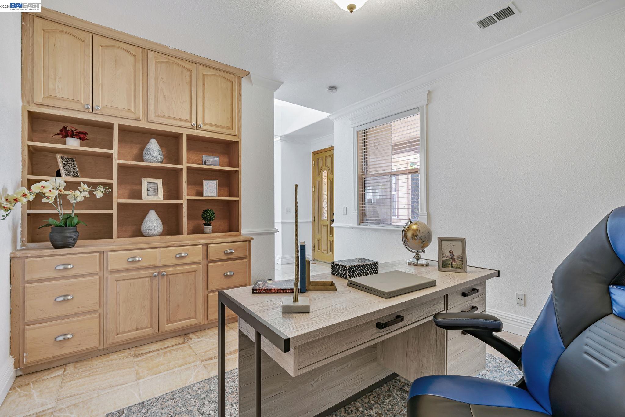 Detail Gallery Image 22 of 60 For 5065 Carbondale Way, Antioch,  CA 94531 - 5 Beds | 3 Baths