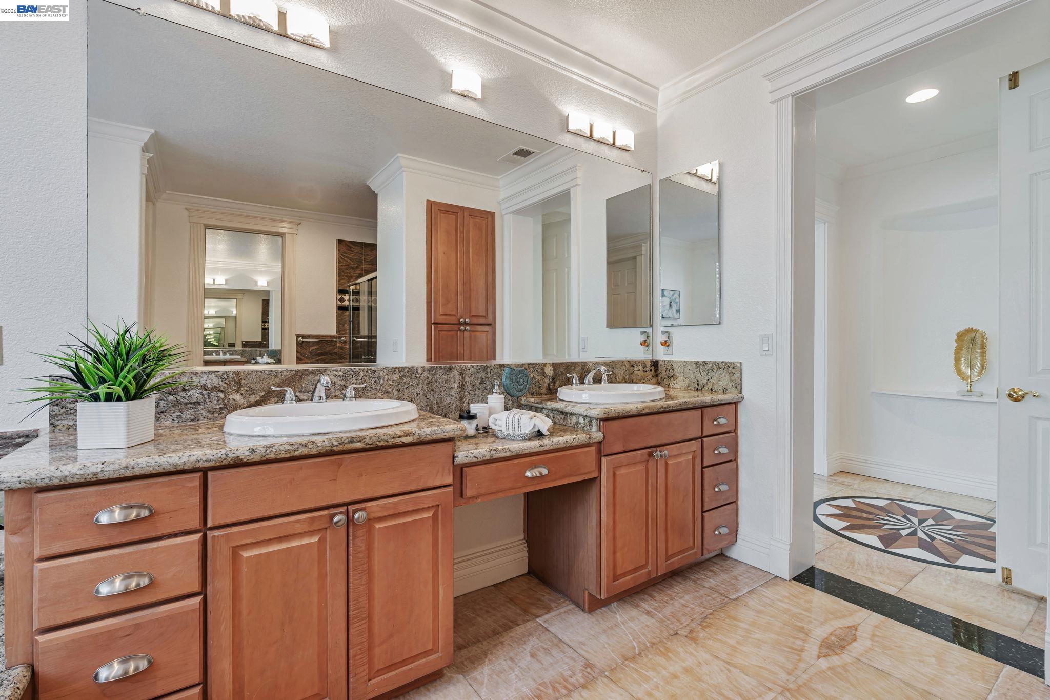 Detail Gallery Image 38 of 60 For 5065 Carbondale Way, Antioch,  CA 94531 - 5 Beds | 3 Baths