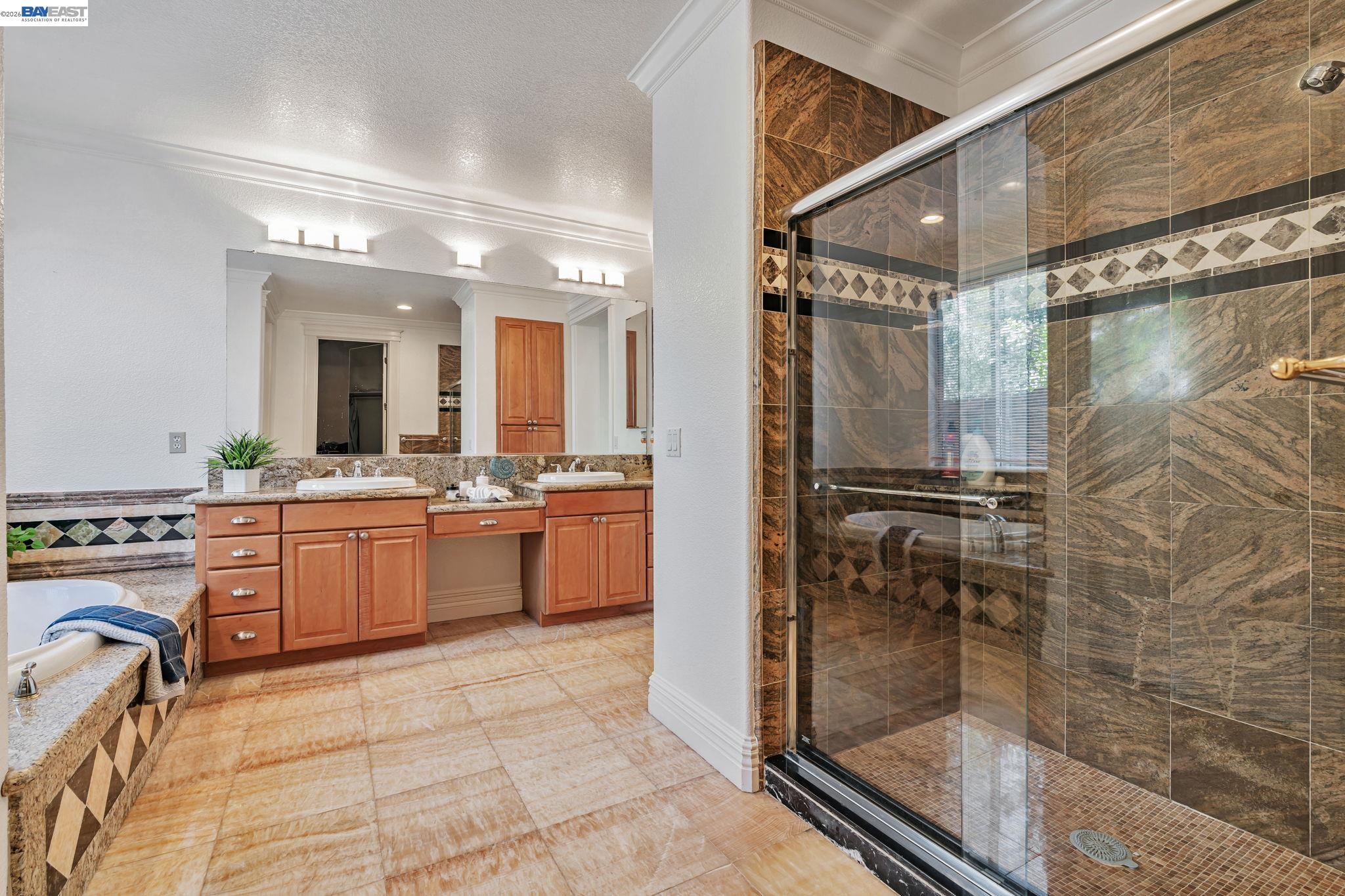 Detail Gallery Image 40 of 60 For 5065 Carbondale Way, Antioch,  CA 94531 - 5 Beds | 3 Baths