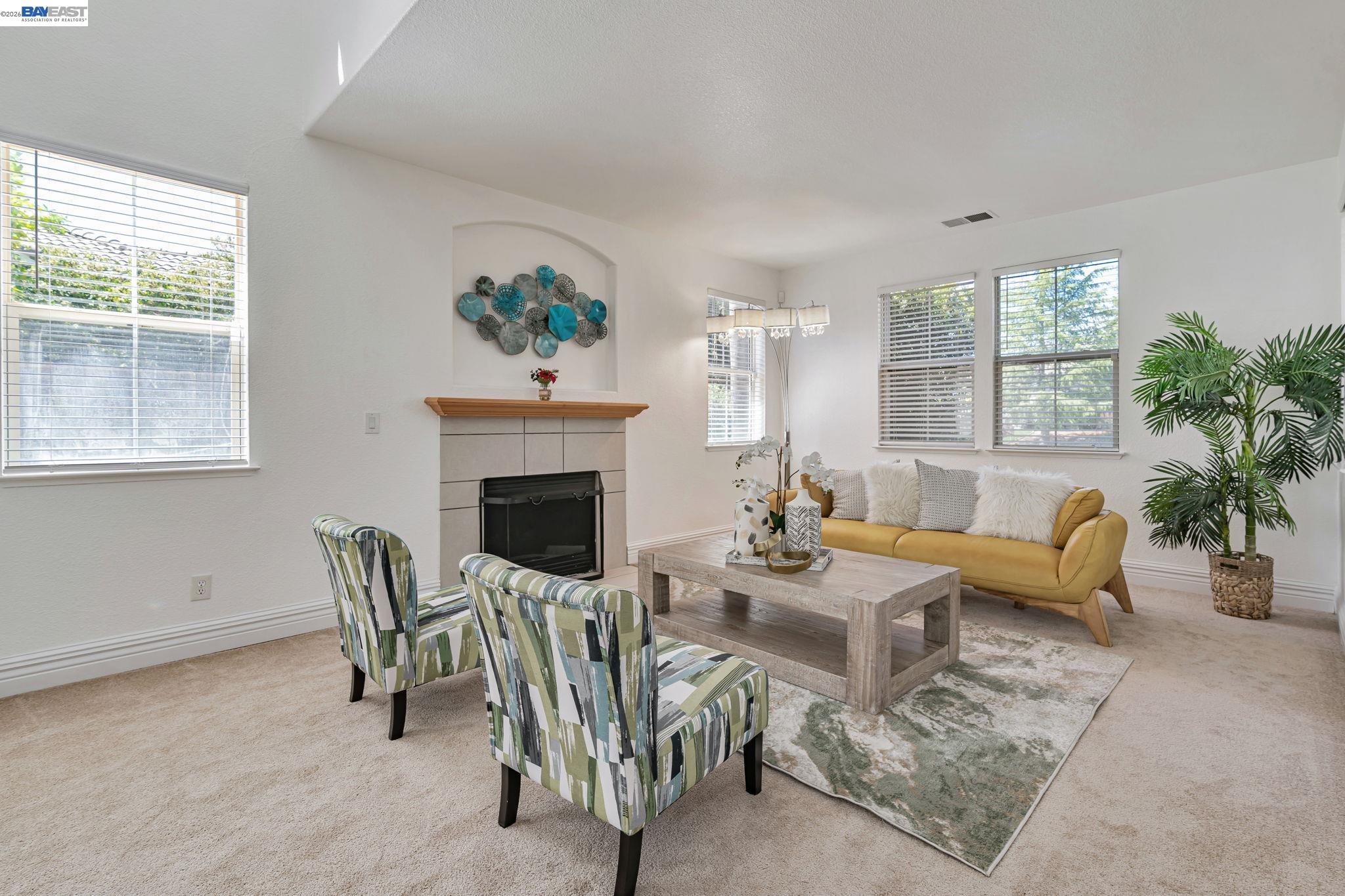 Detail Gallery Image 7 of 60 For 5065 Carbondale Way, Antioch,  CA 94531 - 5 Beds | 3 Baths