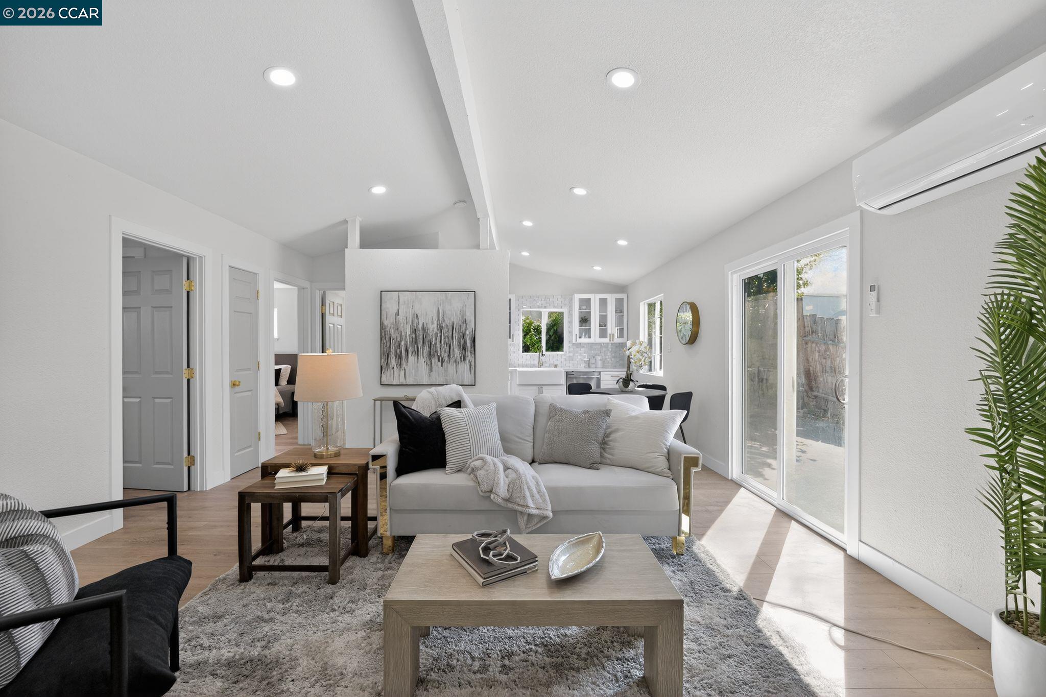 Detail Gallery Image 3 of 20 For 1636 Clay Street, Fairfield,  CA 94533 - 3 Beds | 2 Baths