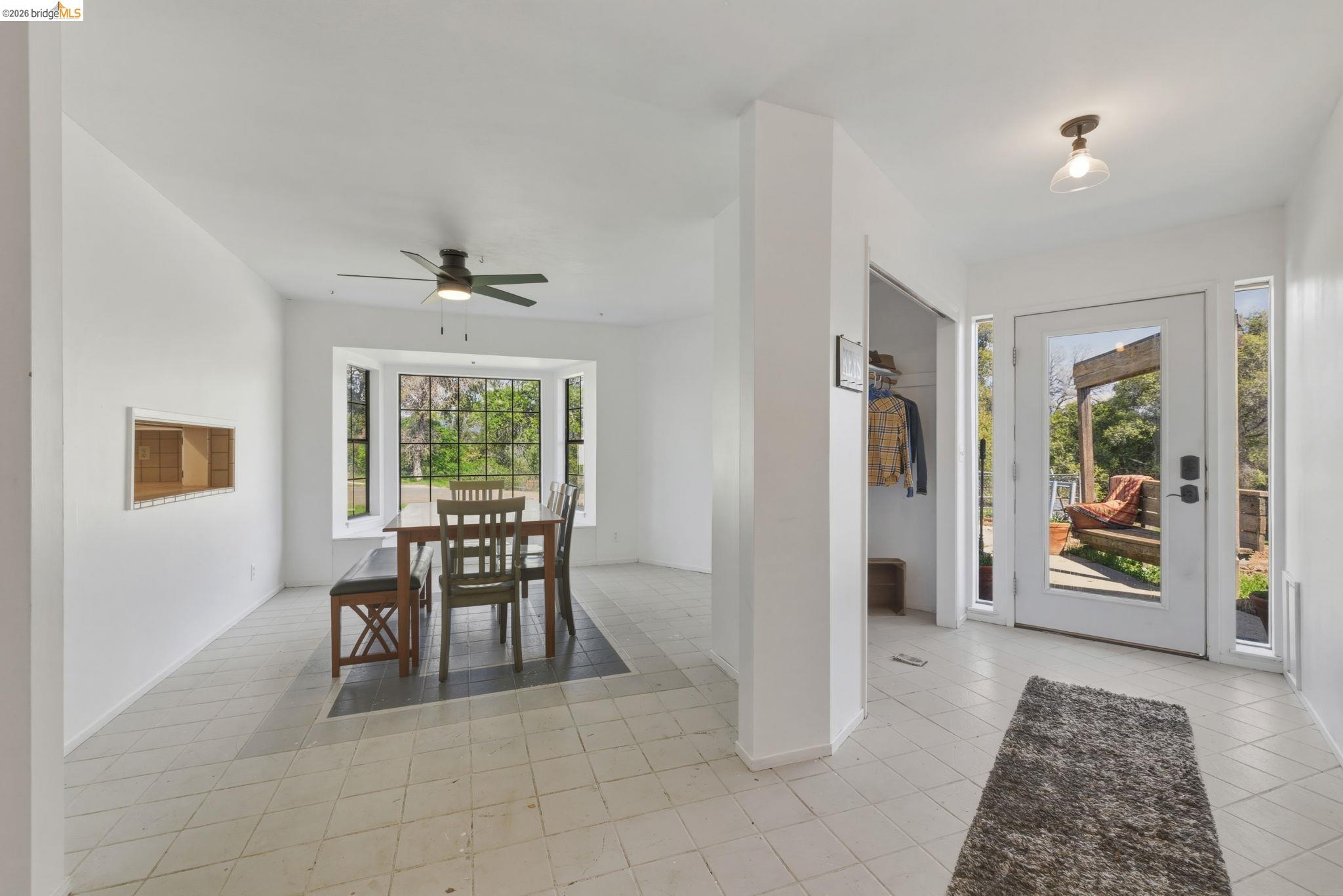 Detail Gallery Image 11 of 59 For 18344 Zeni Ln, Tuolumne,  CA 95379 - 3 Beds | 2/1 Baths