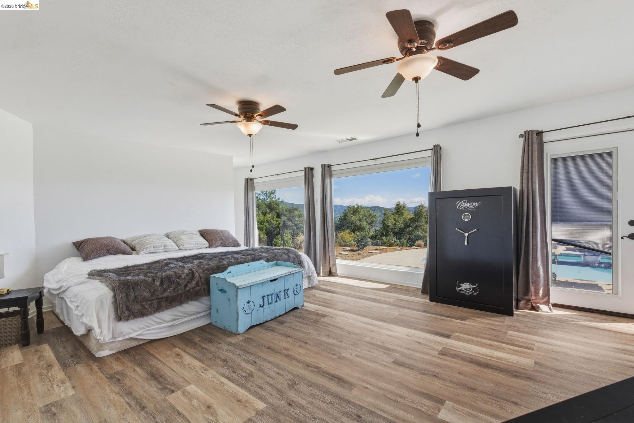 Detail Gallery Image 20 of 59 For 18344 Zeni Ln, Tuolumne,  CA 95379 - 3 Beds | 2/1 Baths