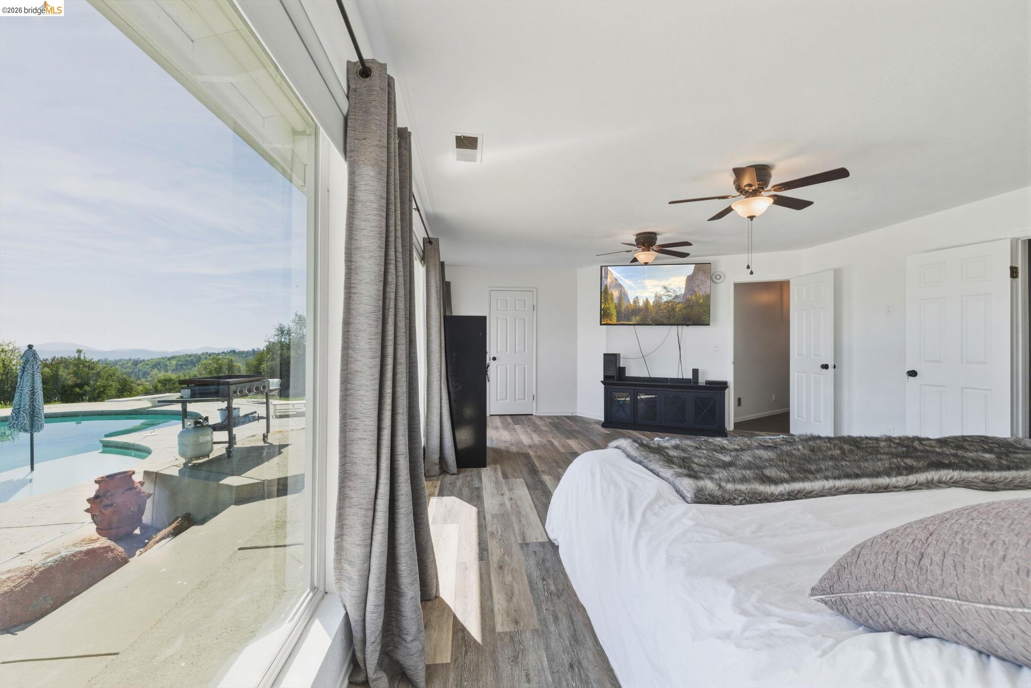 Detail Gallery Image 21 of 59 For 18344 Zeni Ln, Tuolumne,  CA 95379 - 3 Beds | 2/1 Baths