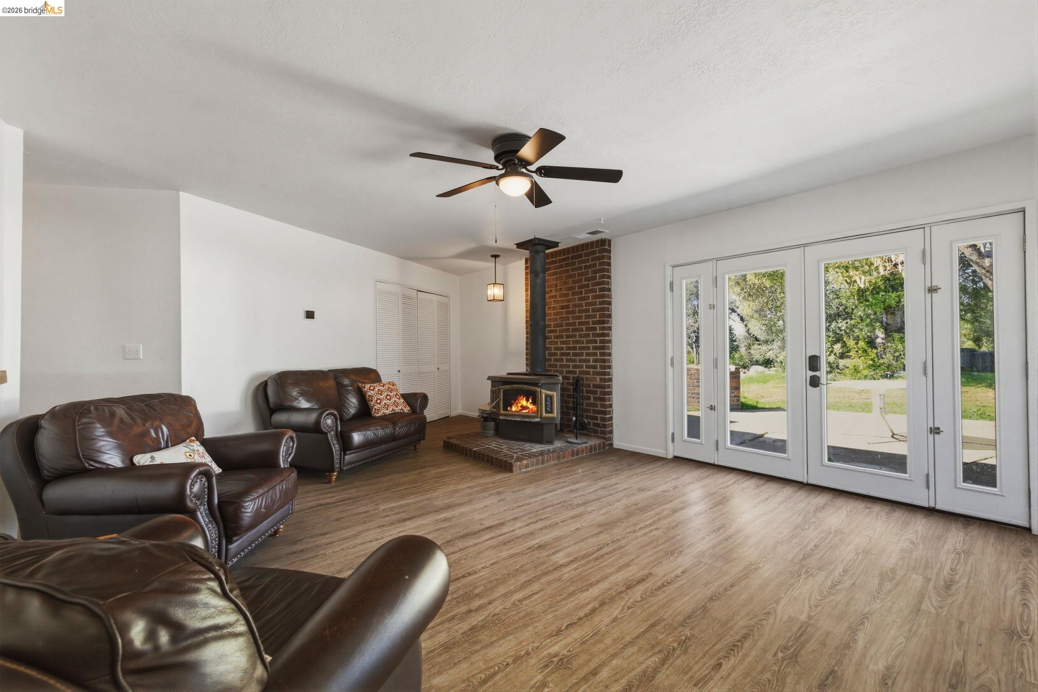 Detail Gallery Image 23 of 59 For 18344 Zeni Ln, Tuolumne,  CA 95379 - 3 Beds | 2/1 Baths