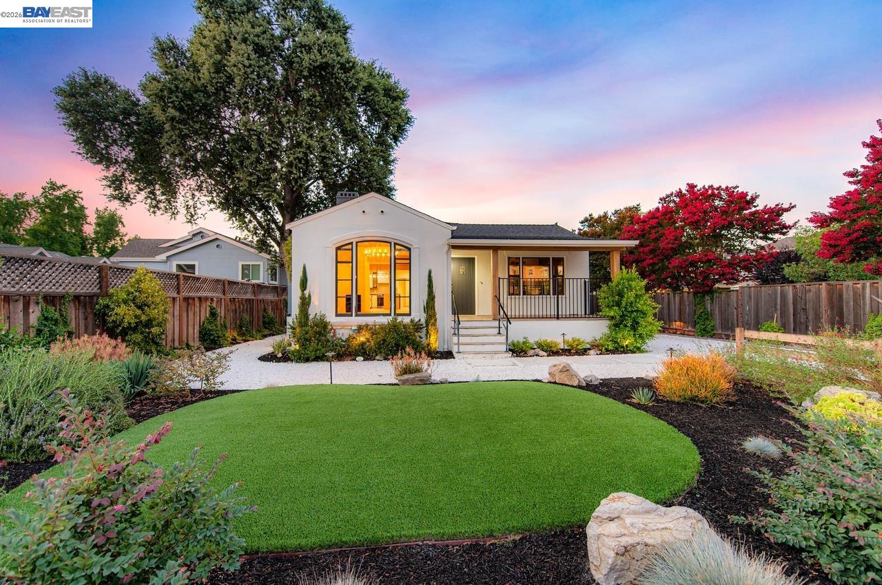 Detail Gallery Image 8 of 49 For 4073 Stanley Blvd, Pleasanton,  CA 94566 - 5 Beds | 3 Baths