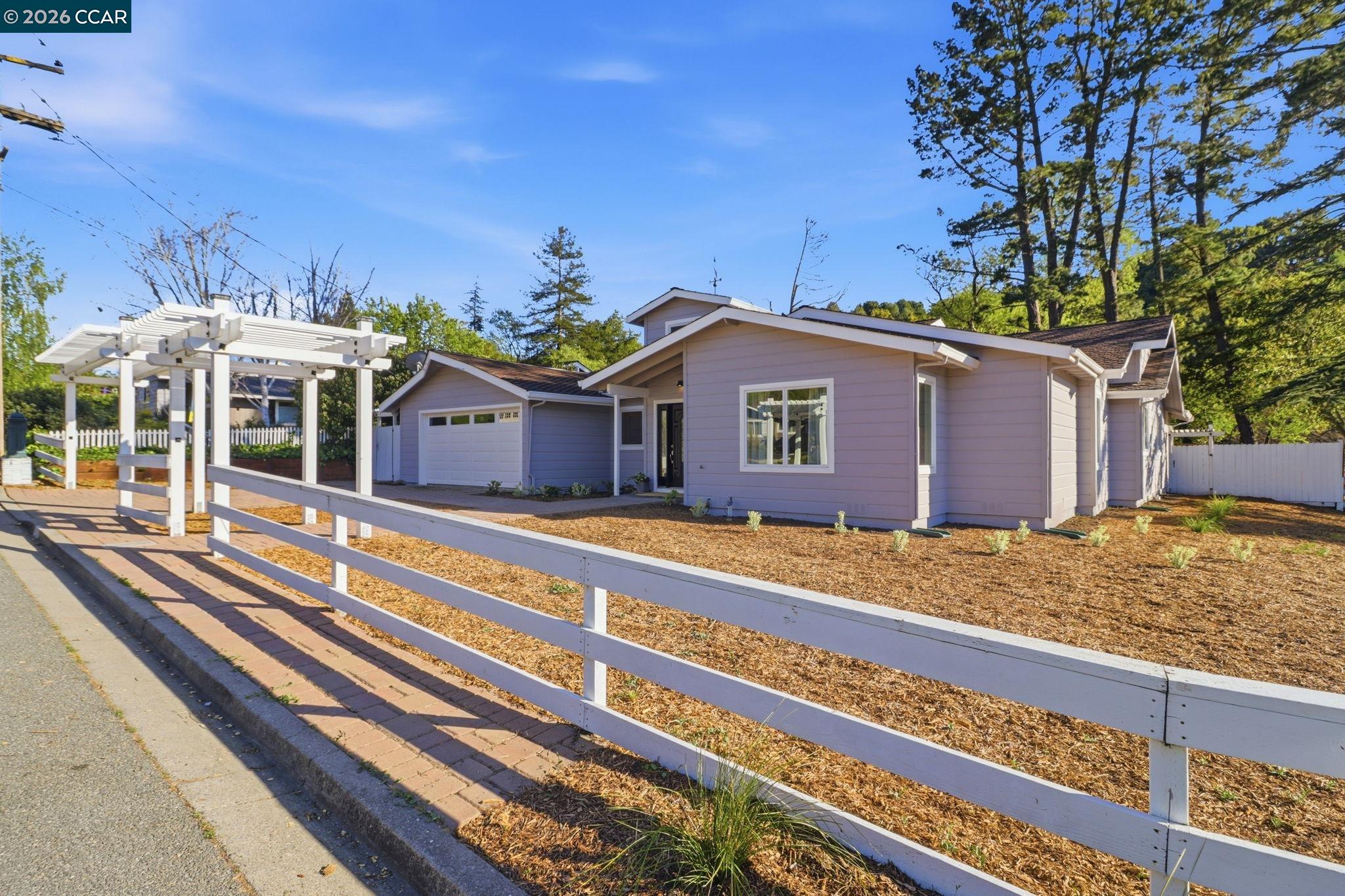 1124 Sanders Dr, Moraga, CA, 94556