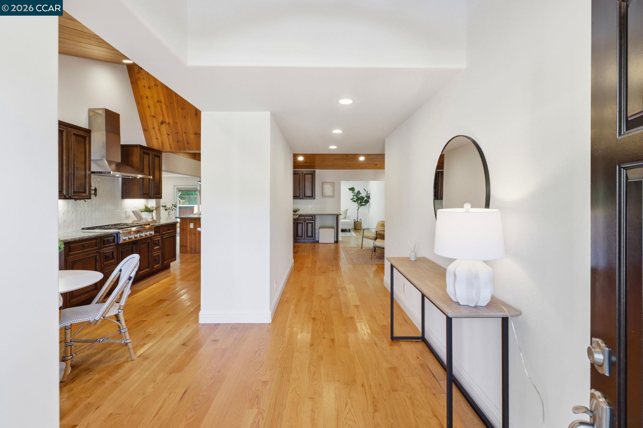 Detail Gallery Image 5 of 43 For 1124 Sanders Dr, Moraga,  CA 94556 - 4 Beds | 3 Baths