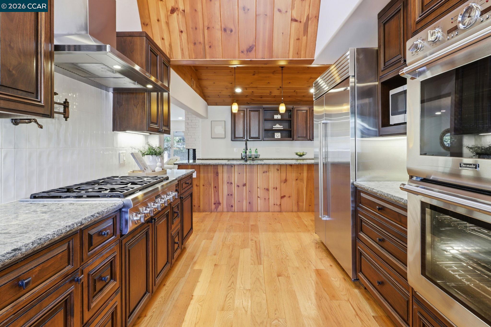 Detail Gallery Image 8 of 43 For 1124 Sanders Dr, Moraga,  CA 94556 - 4 Beds | 3 Baths