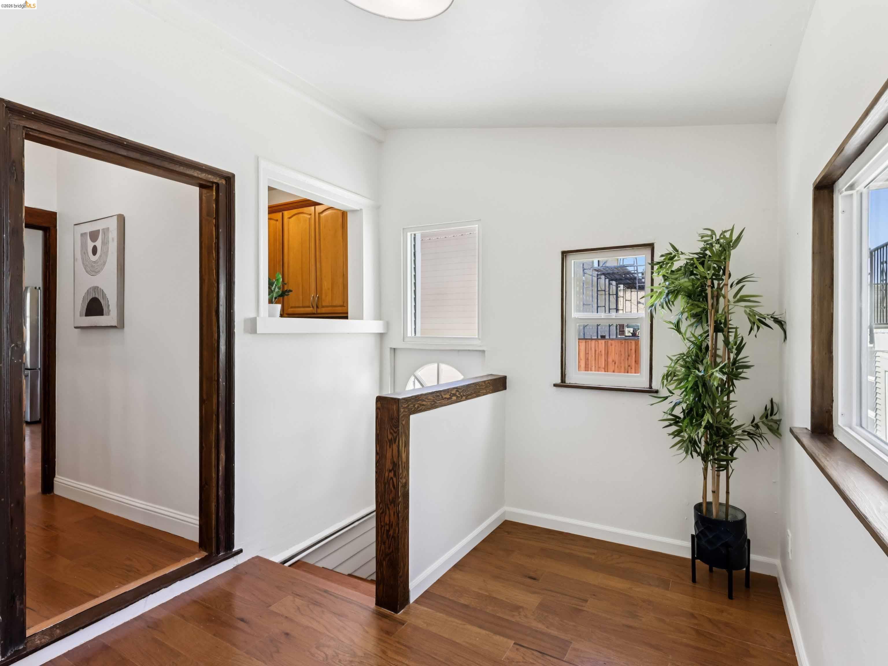 Detail Gallery Image 14 of 51 For 425 Central Ave, Alameda,  CA 94501 - – Beds | – Baths