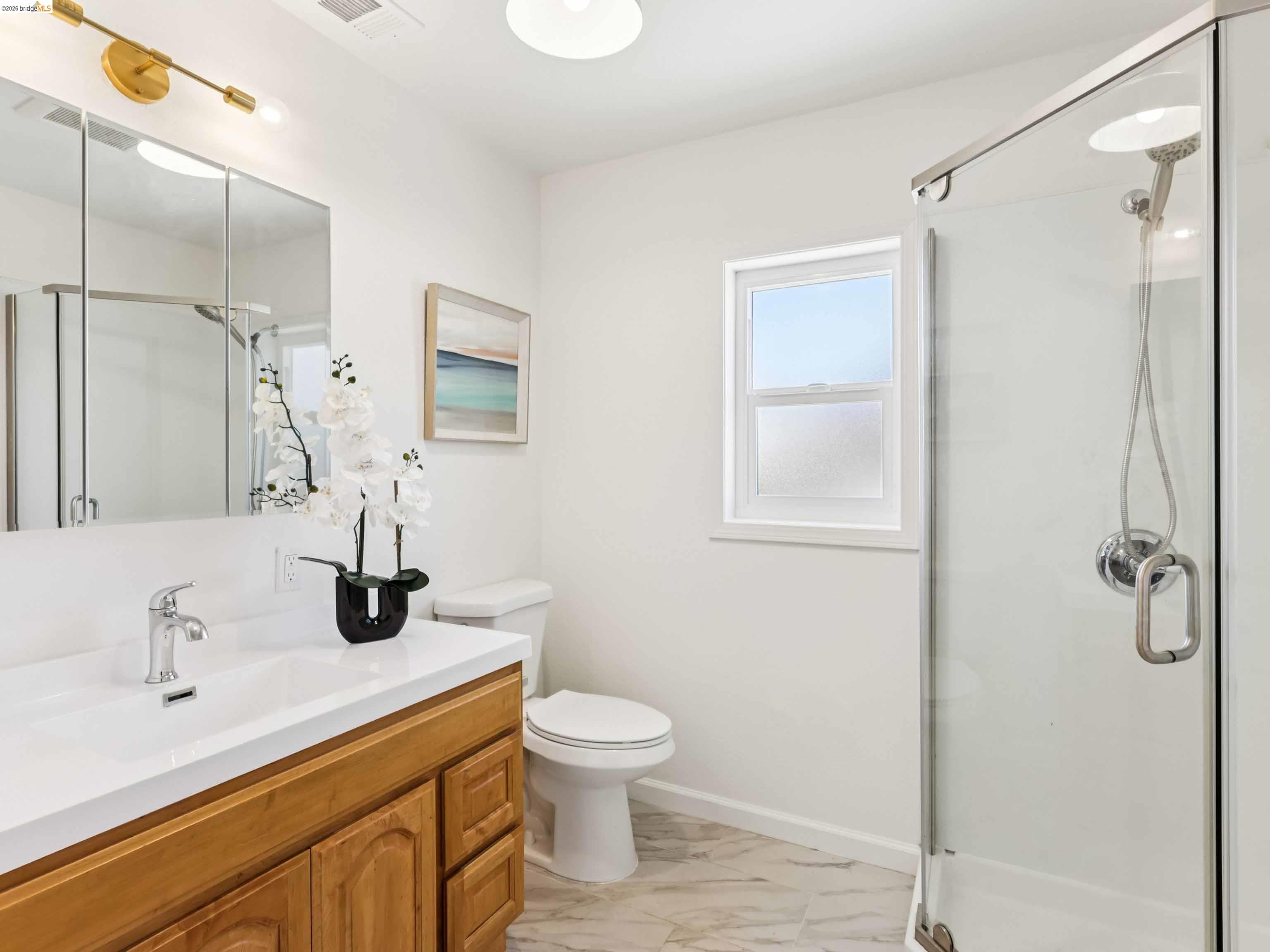 Detail Gallery Image 19 of 51 For 425 Central Ave, Alameda,  CA 94501 - – Beds | – Baths