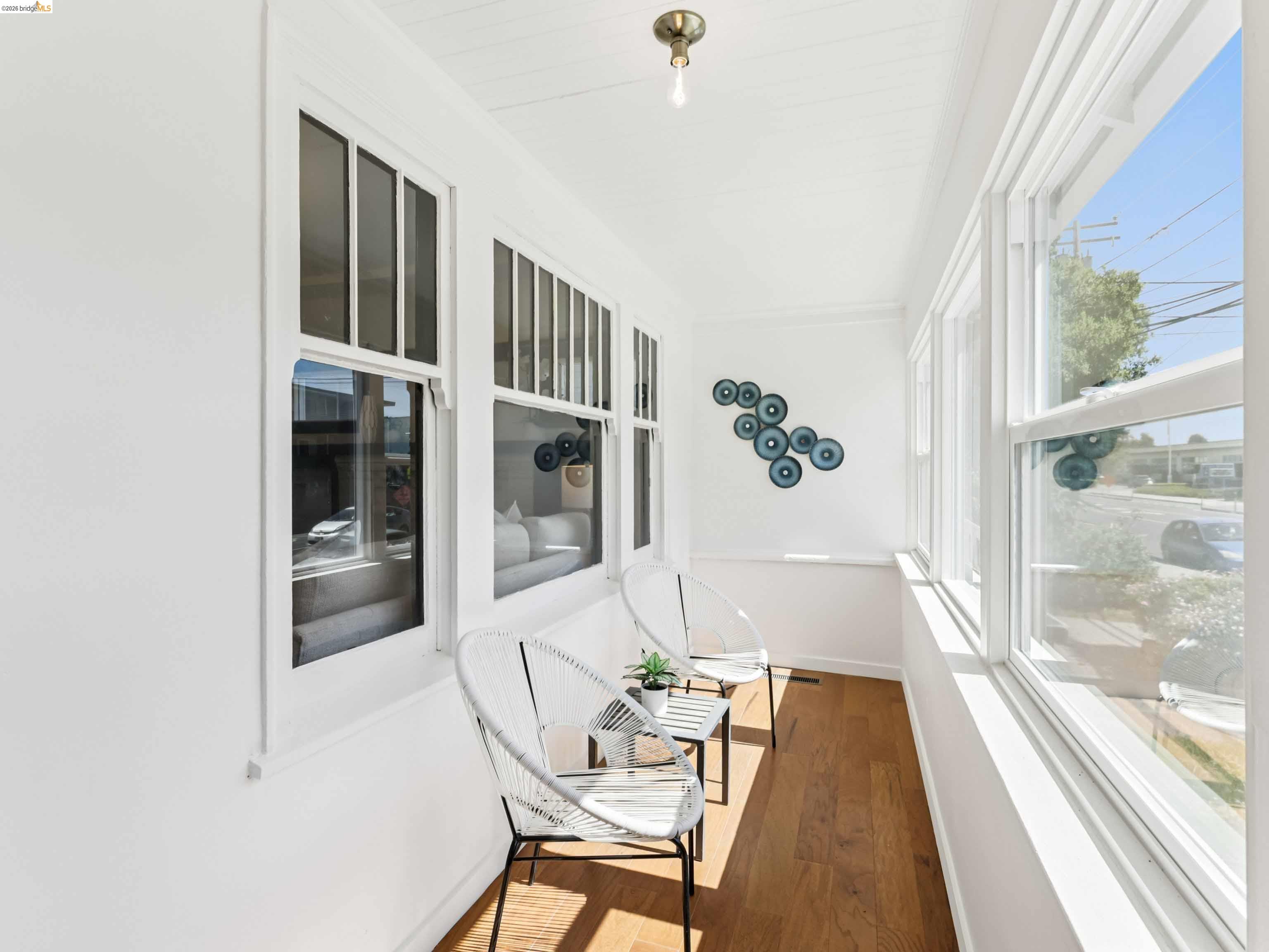 Detail Gallery Image 5 of 51 For 425 Central Ave, Alameda,  CA 94501 - – Beds | – Baths