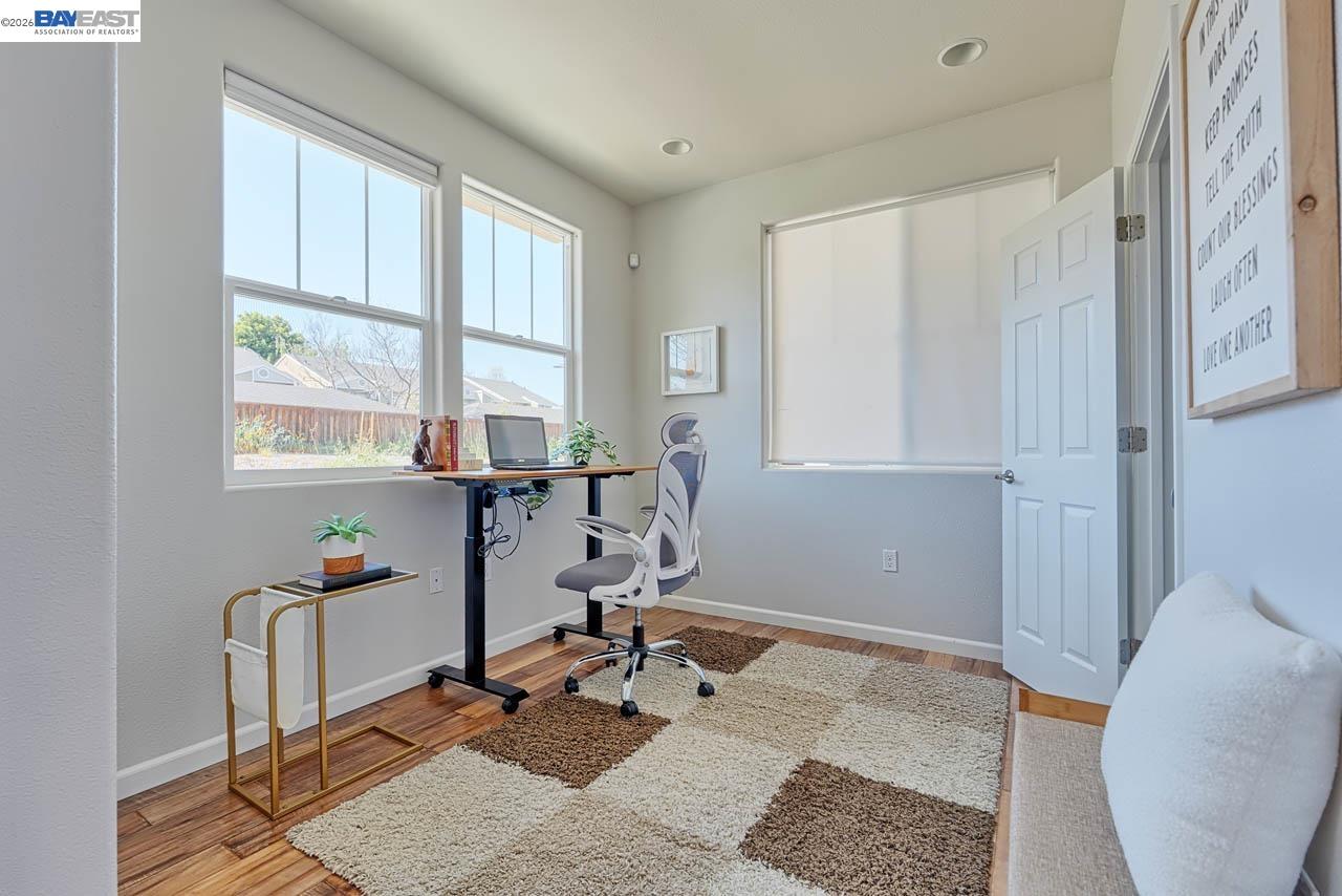 Detail Gallery Image 4 of 31 For 2943 Pescadero Ter, Fremont,  CA 94538 - 3 Beds | 2/1 Baths