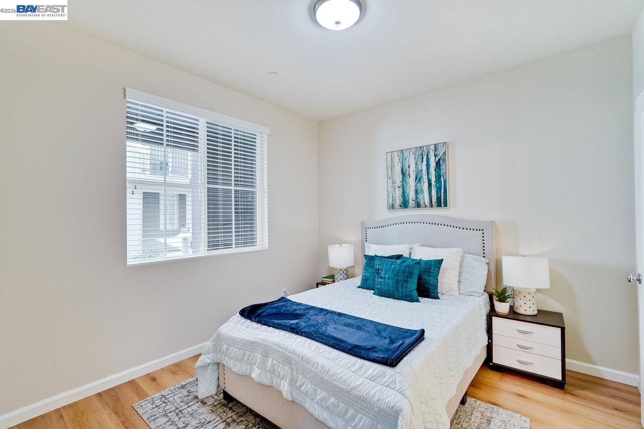 Detail Gallery Image 18 of 37 For 1369 Coyote Creek Way, Milpitas,  CA 95035 - 3 Beds | 3/1 Baths