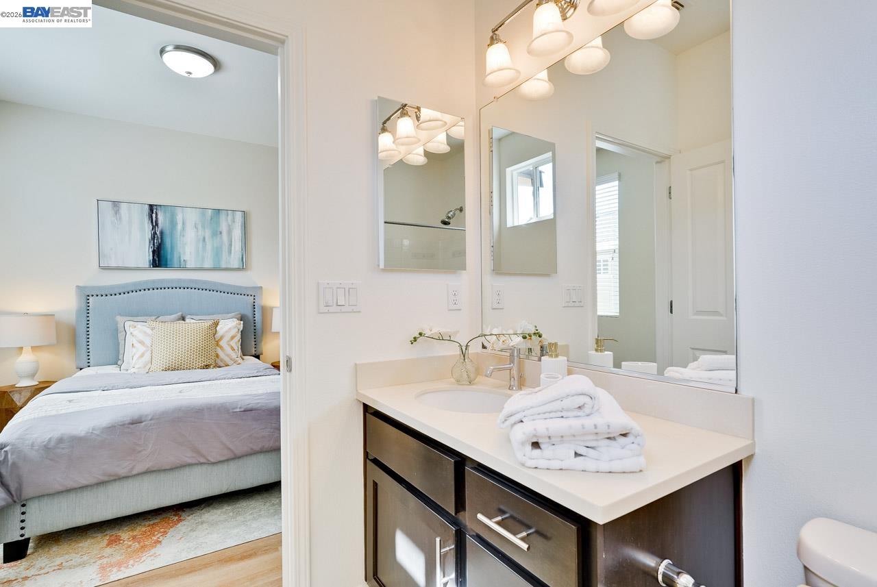 Detail Gallery Image 26 of 37 For 1369 Coyote Creek Way, Milpitas,  CA 95035 - 3 Beds | 3/1 Baths