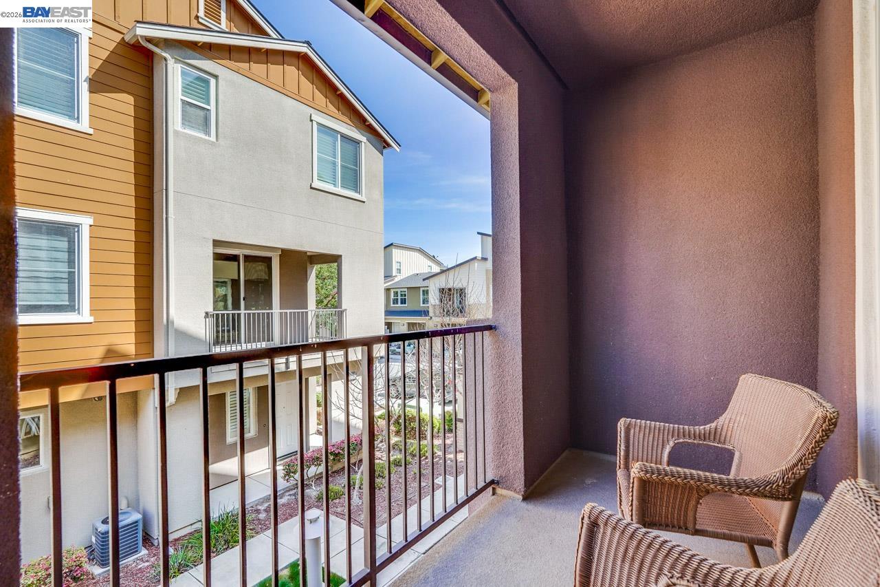 Detail Gallery Image 29 of 37 For 1369 Coyote Creek Way, Milpitas,  CA 95035 - 3 Beds | 3/1 Baths