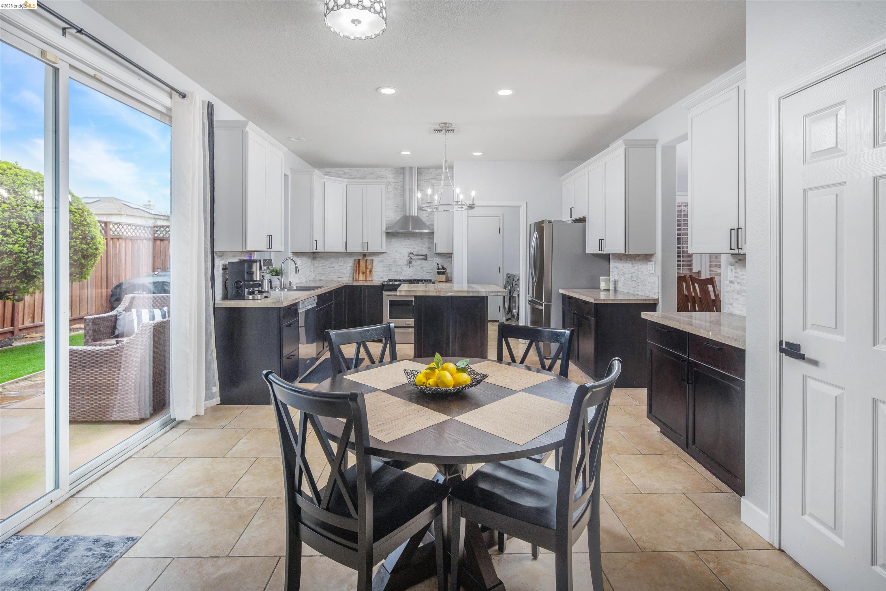 Detail Gallery Image 19 of 56 For 383 Stanwick St, Brentwood,  CA 94513 - 4 Beds | 3 Baths