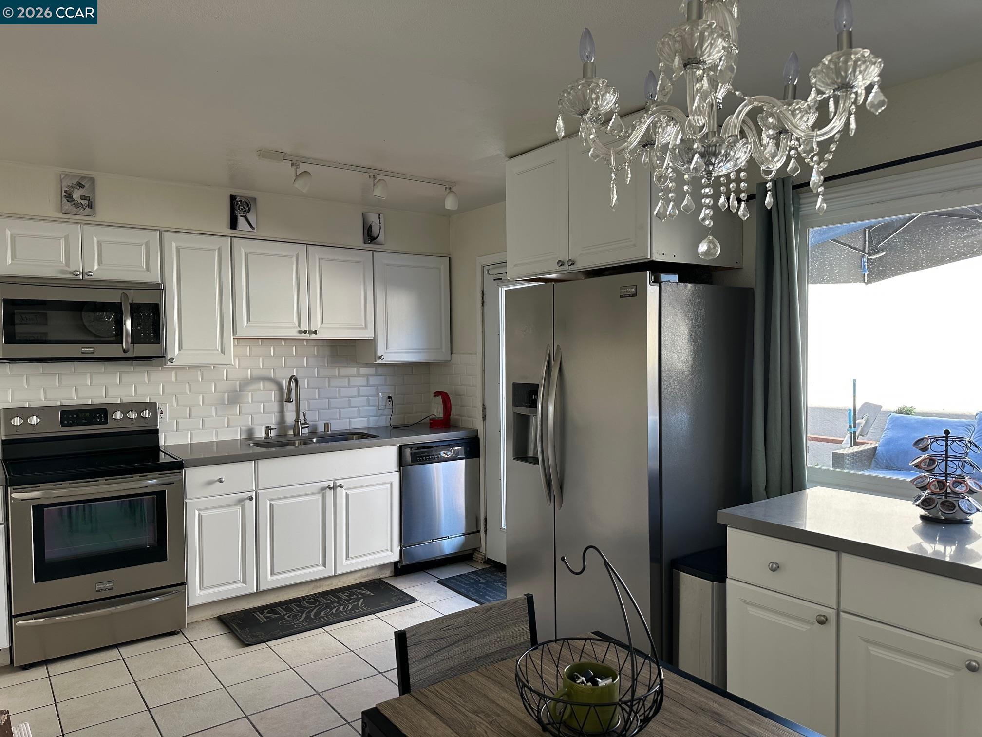 Photo #2: 41127751 Listing: Photo #2