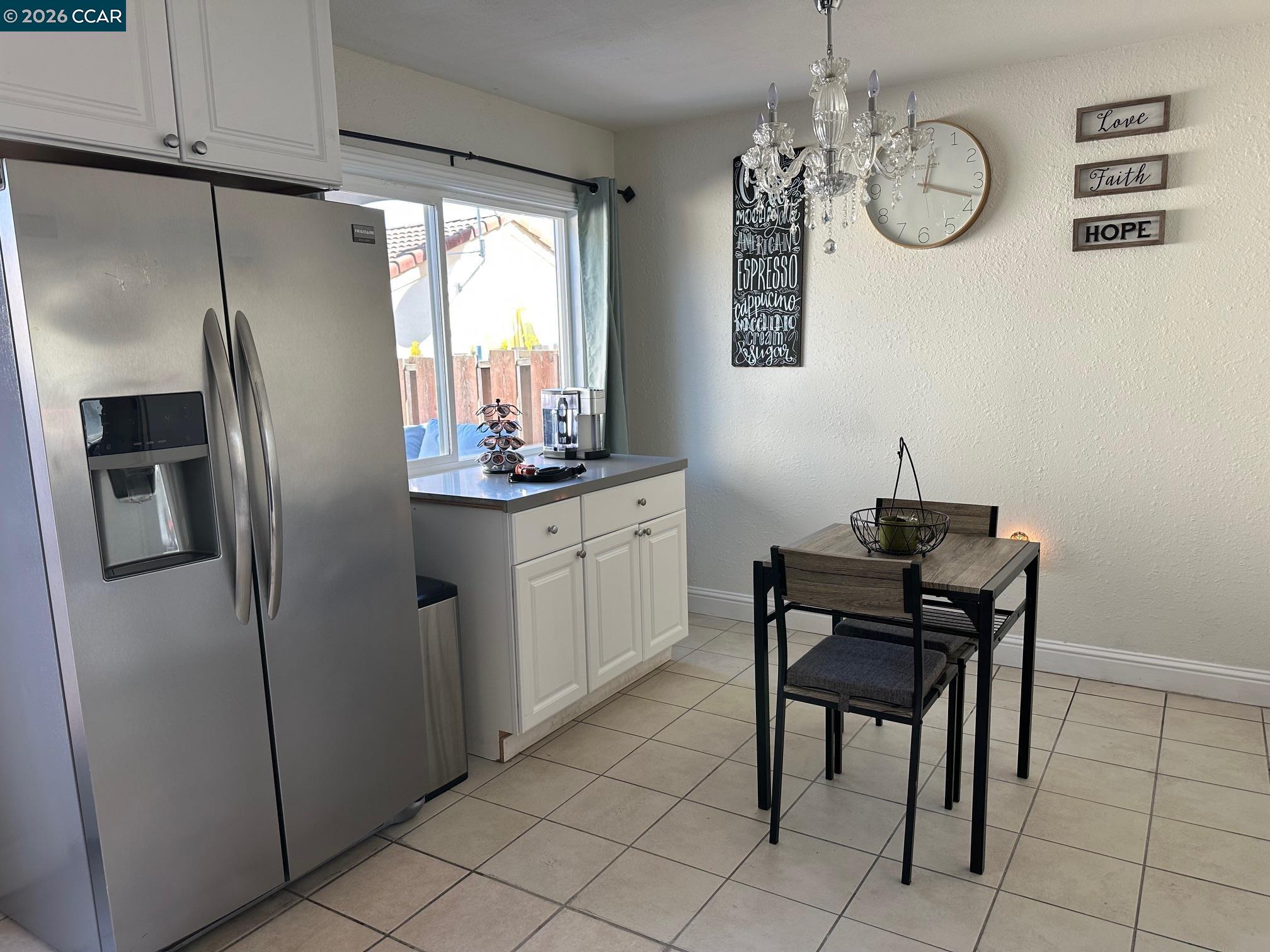 Photo #3: 41127751 Listing: Photo #3