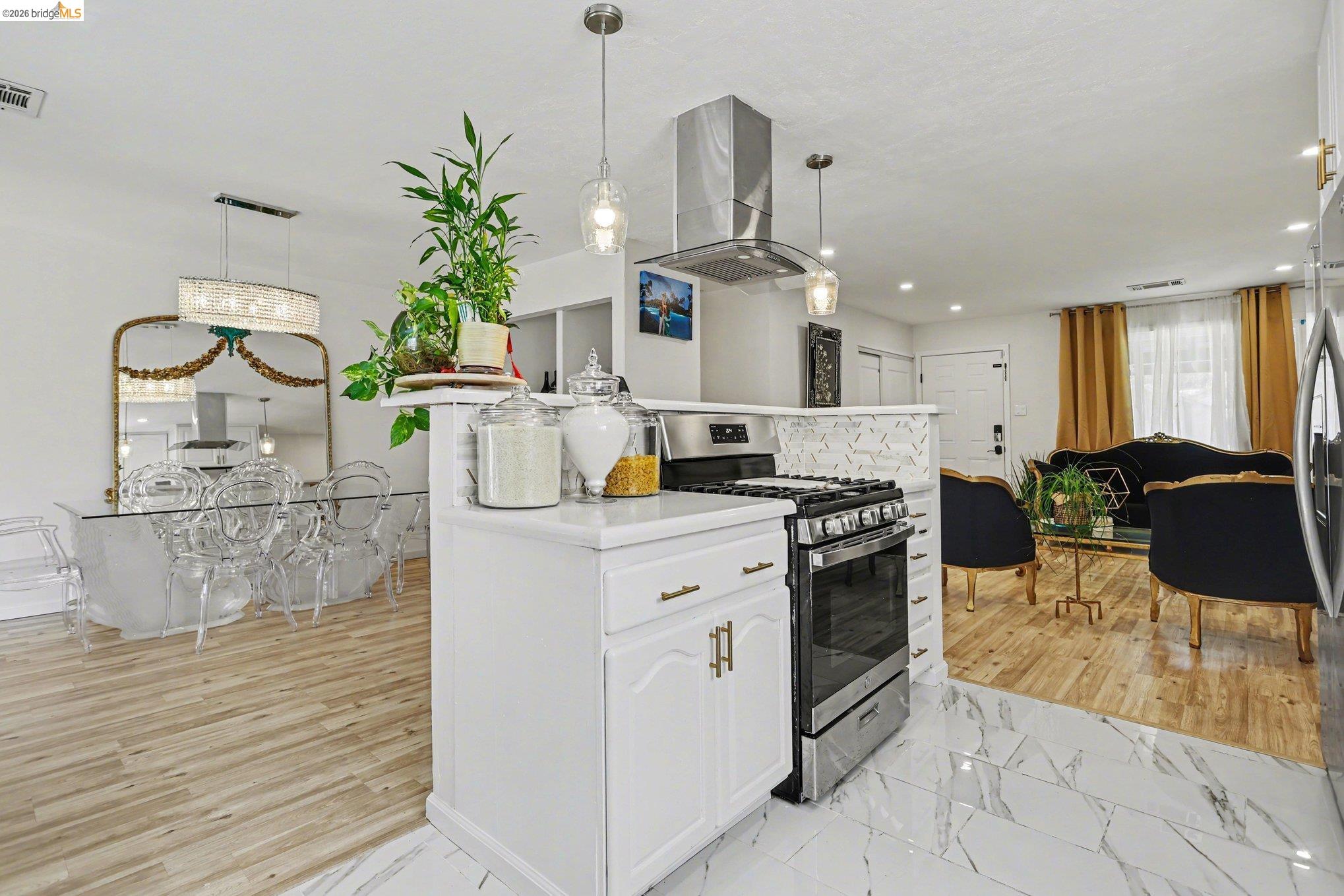 Detail Gallery Image 13 of 31 For 936 Santa Cruz Dr, Pleasant Hill,  CA 94523 - 3 Beds | 2 Baths