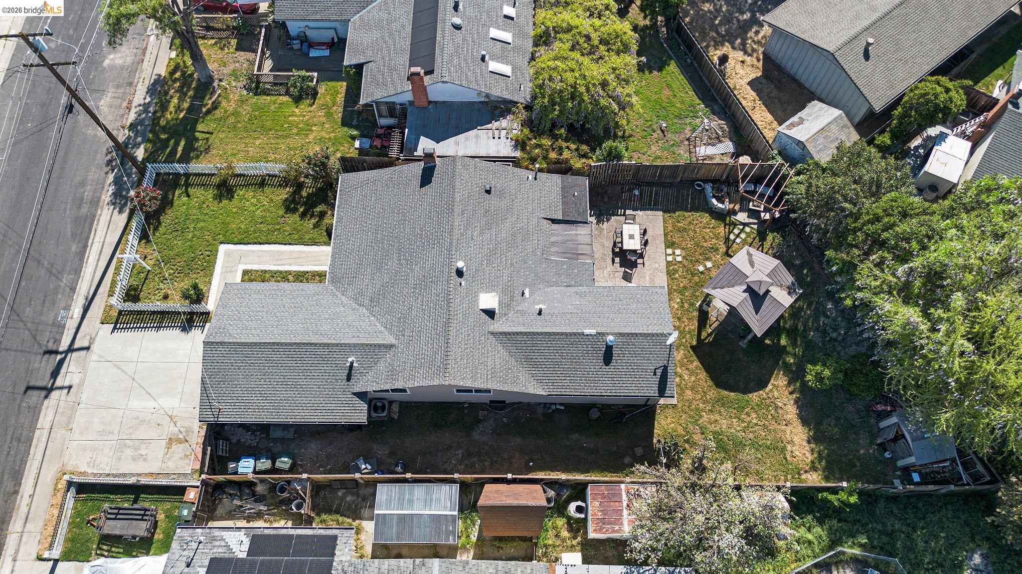 Detail Gallery Image 3 of 31 For 936 Santa Cruz Dr, Pleasant Hill,  CA 94523 - 3 Beds | 2 Baths