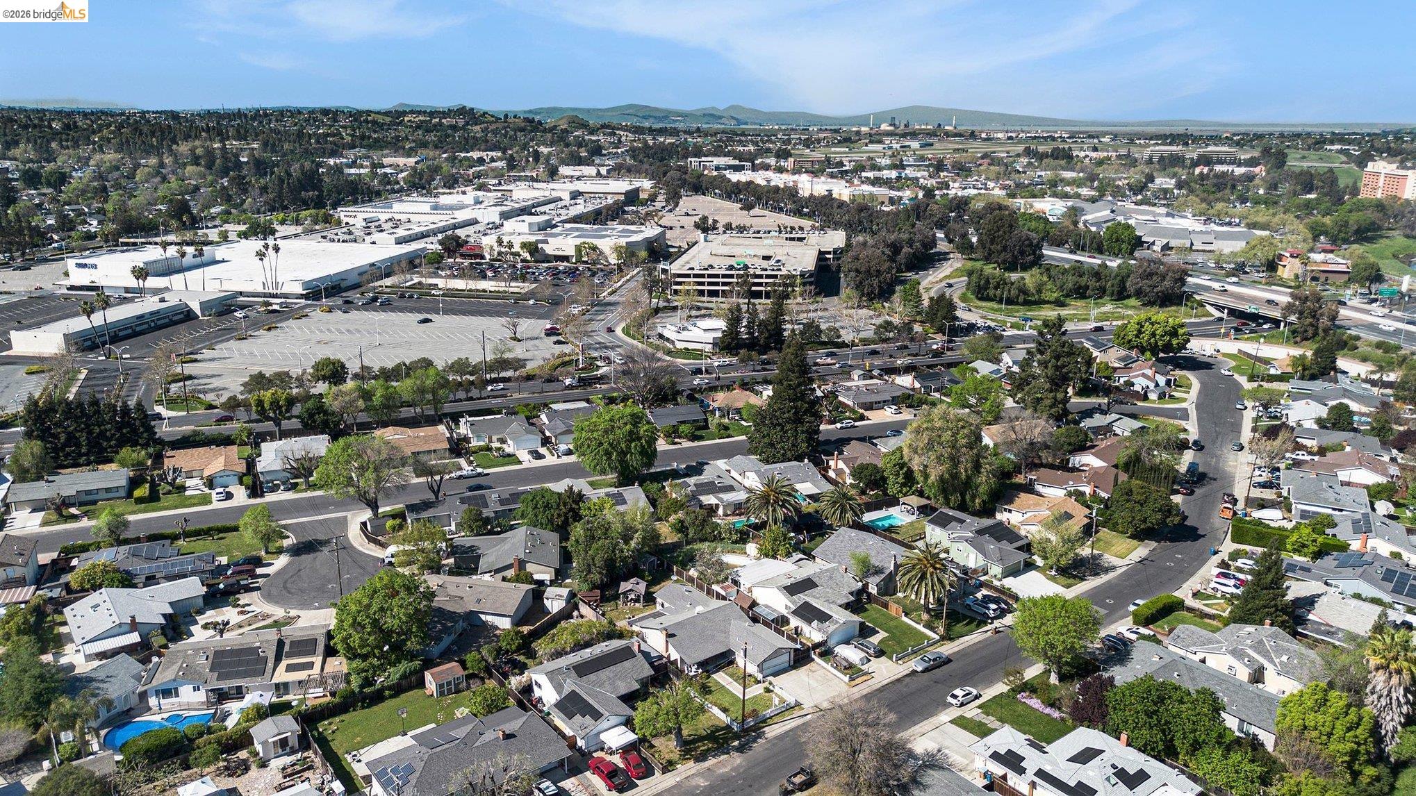 Detail Gallery Image 30 of 31 For 936 Santa Cruz Dr, Pleasant Hill,  CA 94523 - 3 Beds | 2 Baths