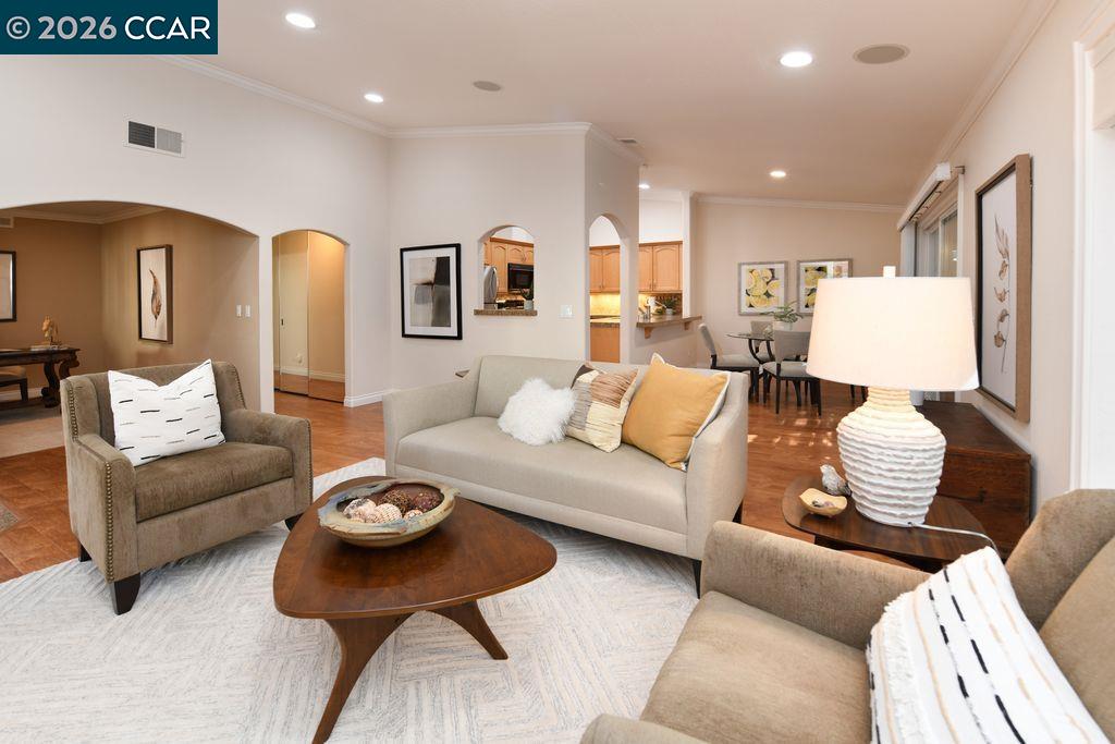 Detail Gallery Image 6 of 37 For 2733 Ptarmigan Dr #2,  Walnut Creek,  CA 94595 - 2 Beds | 2 Baths