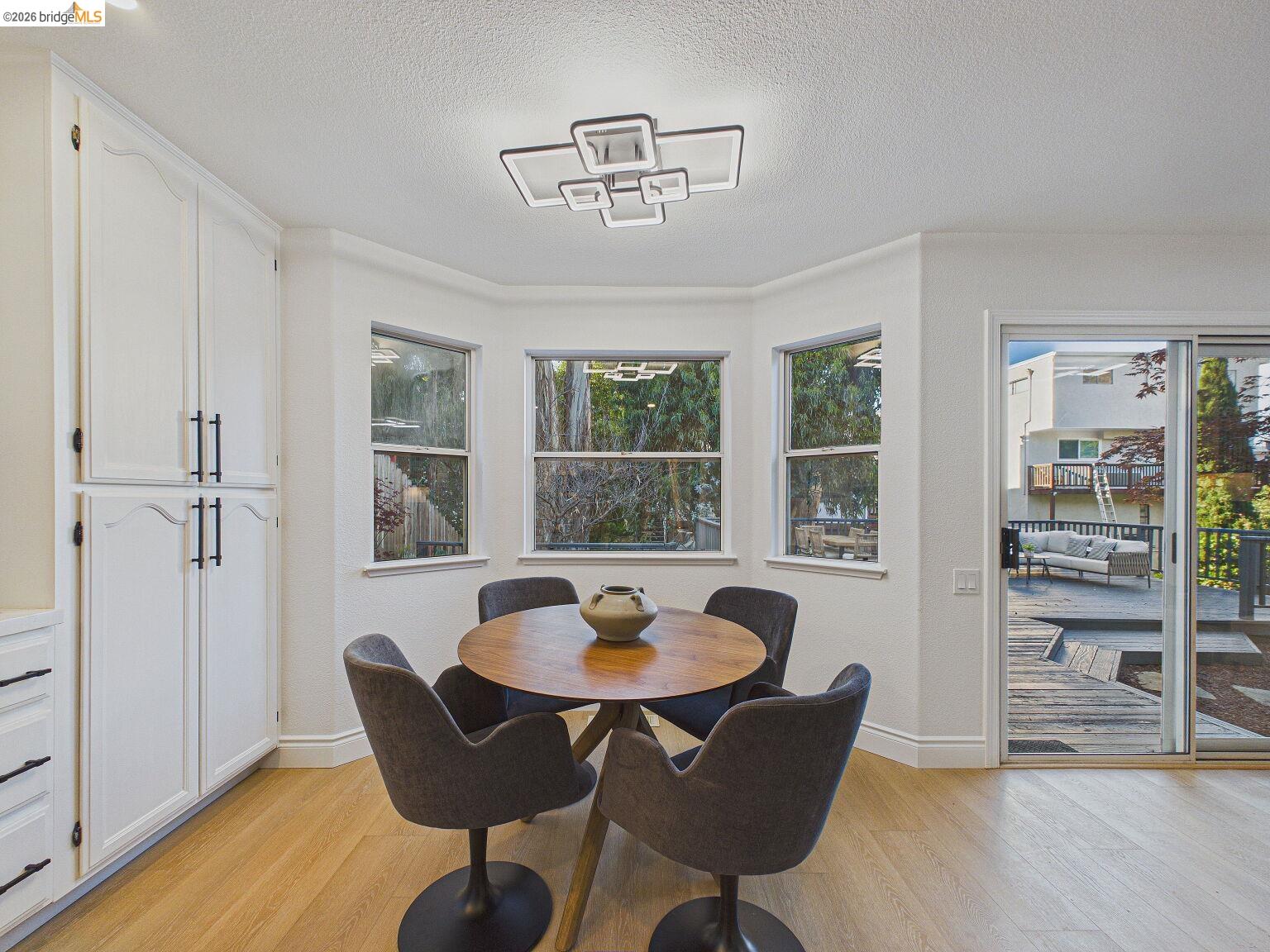 Detail Gallery Image 25 of 60 For 2392 Austin Ct, Castro Valley,  CA 94546 - 4 Beds | 3 Baths