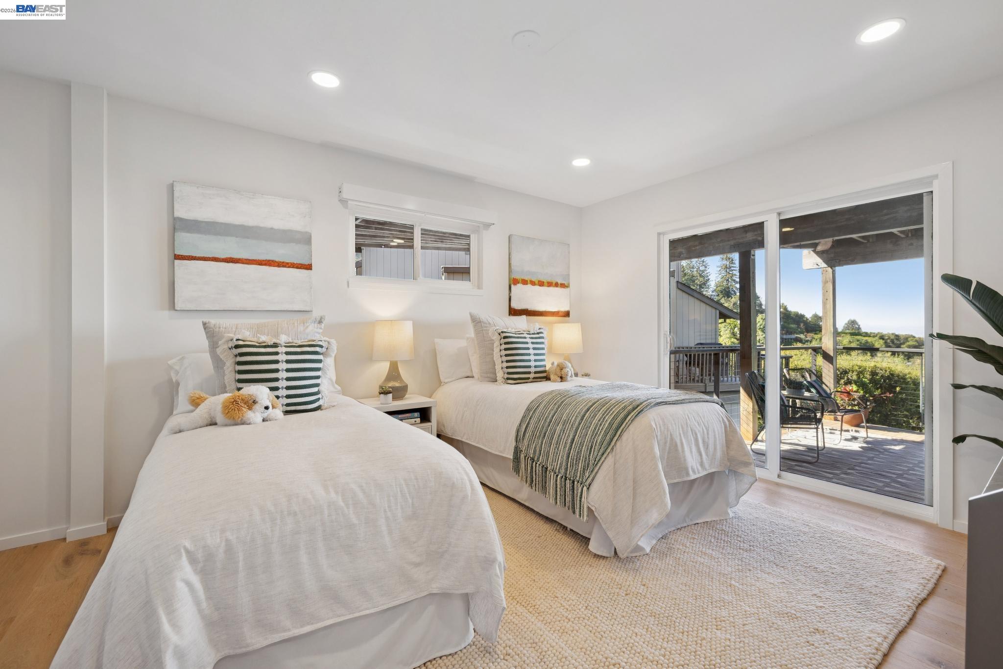 Detail Gallery Image 37 of 60 For 6801 Armour Drive, Oakland,  CA 94611 - 3 Beds | 4 Baths