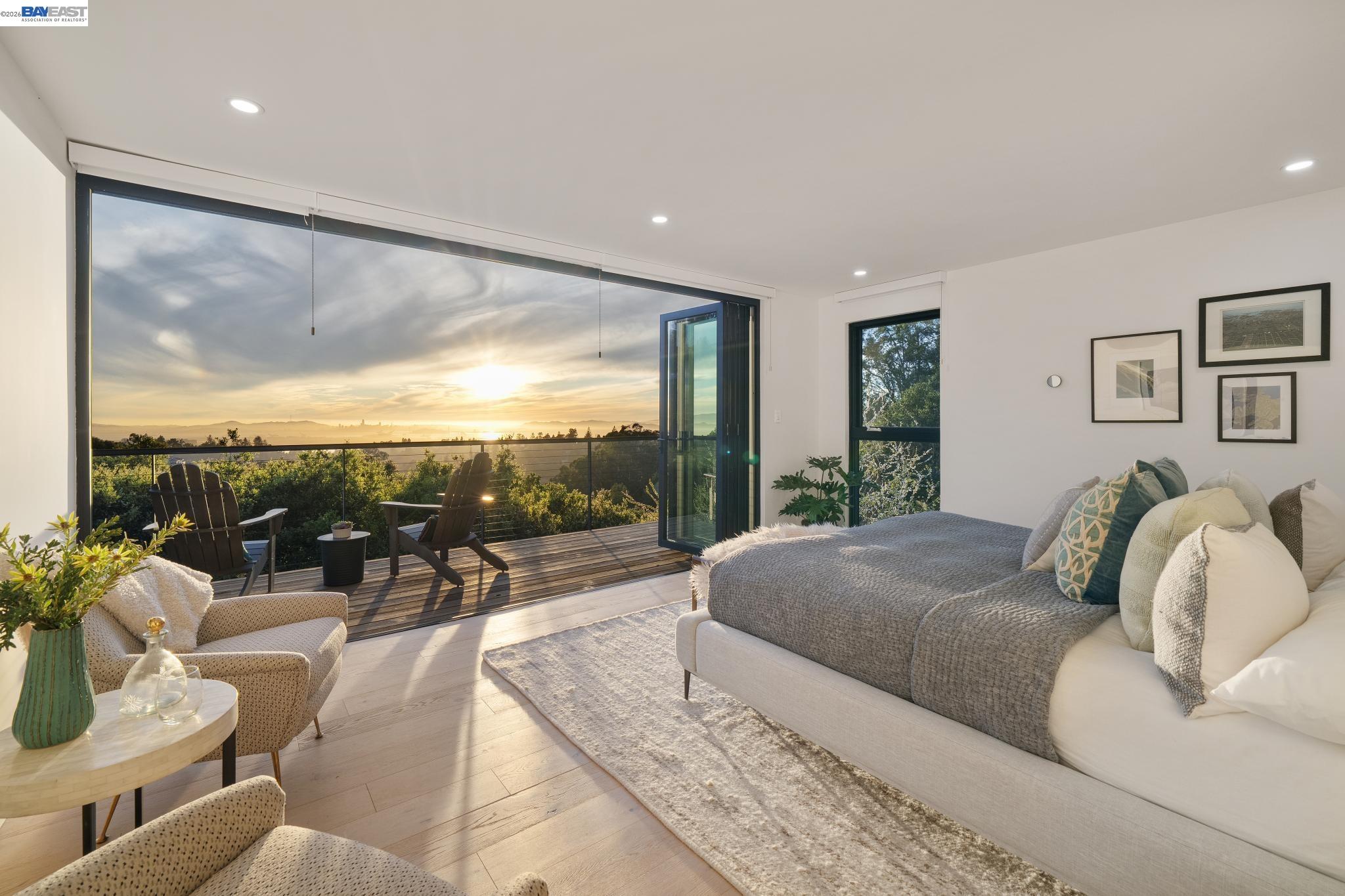 Detail Gallery Image 5 of 60 For 6801 Armour Drive, Oakland,  CA 94611 - 3 Beds | 4 Baths