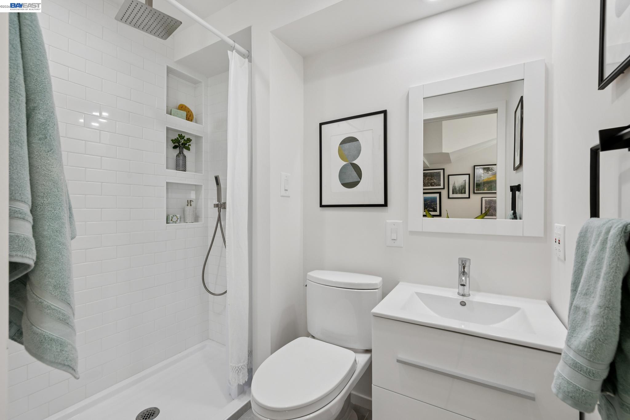 Detail Gallery Image 45 of 60 For 6801 Armour Drive, Oakland,  CA 94611 - 3 Beds | 4 Baths