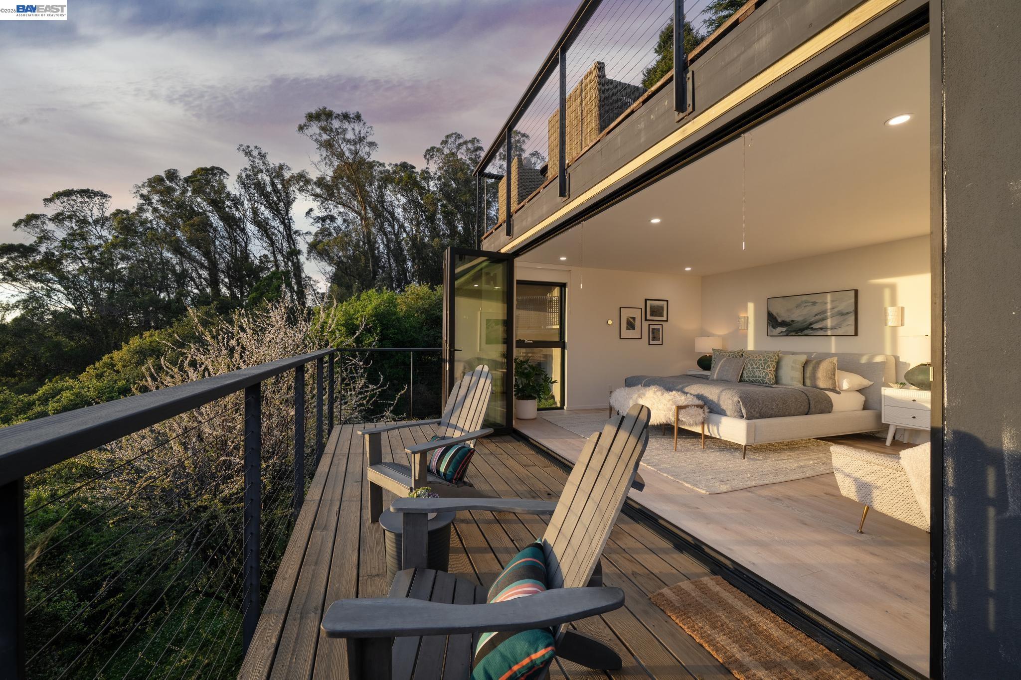 Detail Gallery Image 7 of 60 For 6801 Armour Drive, Oakland,  CA 94611 - 3 Beds | 4 Baths