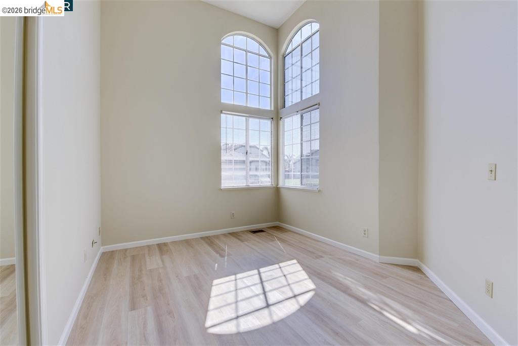 Detail Gallery Image 11 of 19 For 2436 Pismo Court, Discovery Bay,  CA 94505 - 3 Beds | 2 Baths